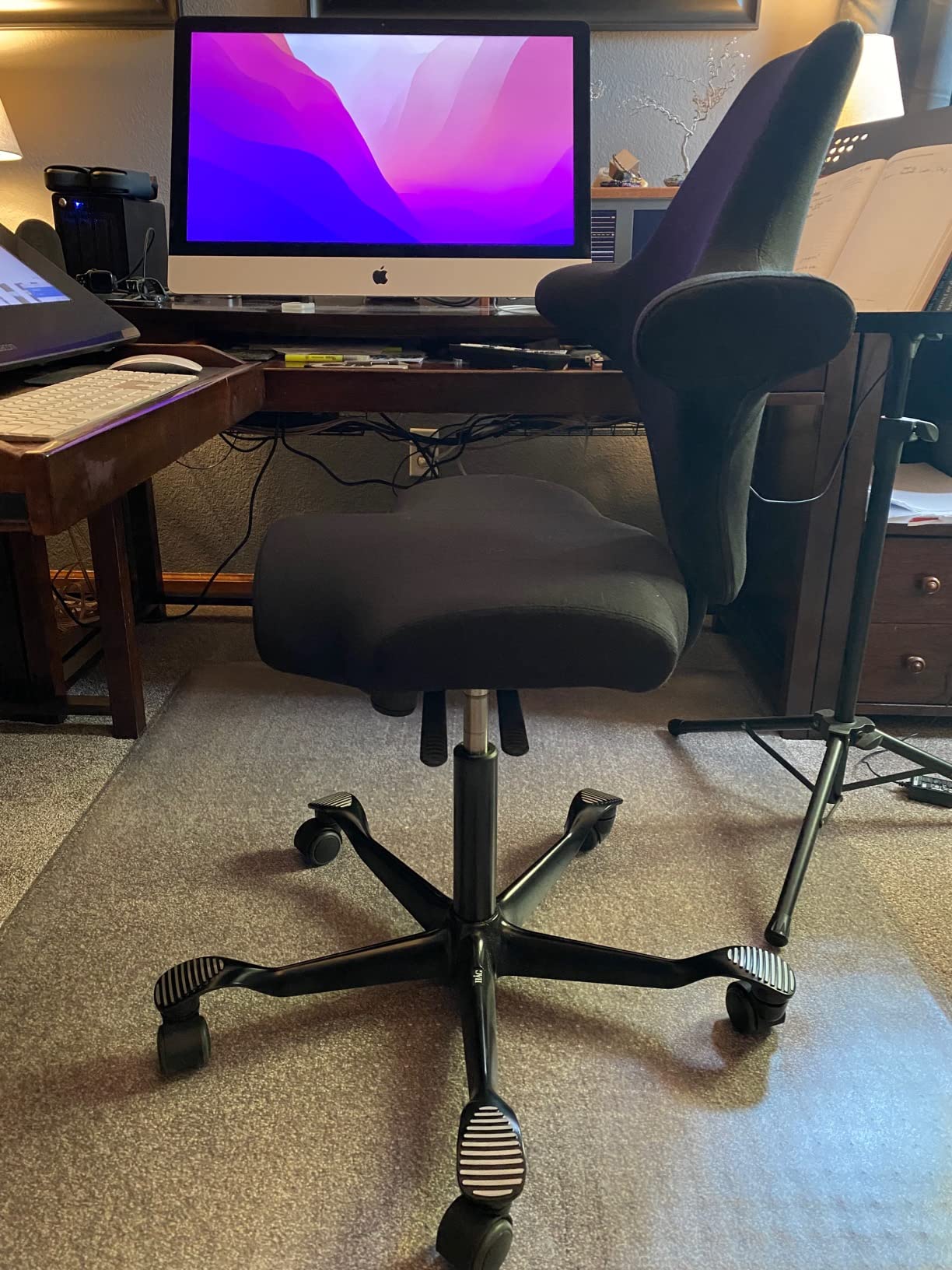 HAG Capisco Adjustable Sit to Stand Desk Chair - Black Frame - Polyester Black Seat customer photo 2