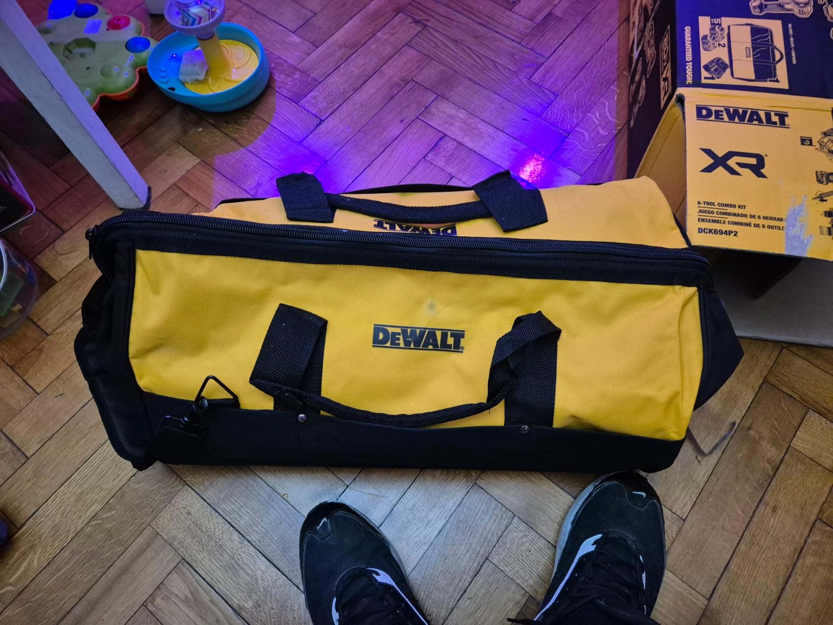 DEWALT Power Tools Set 20V MAX, 6 Tools Cordless Power Tool Combo Kit, 2 Batteries, Charger, Hammer Drill Driver, Impact Driver, Circular Saw, Reciprocating Saw, Oscillating Multi-Tool, LED (DCK694P2) customer photo 2
