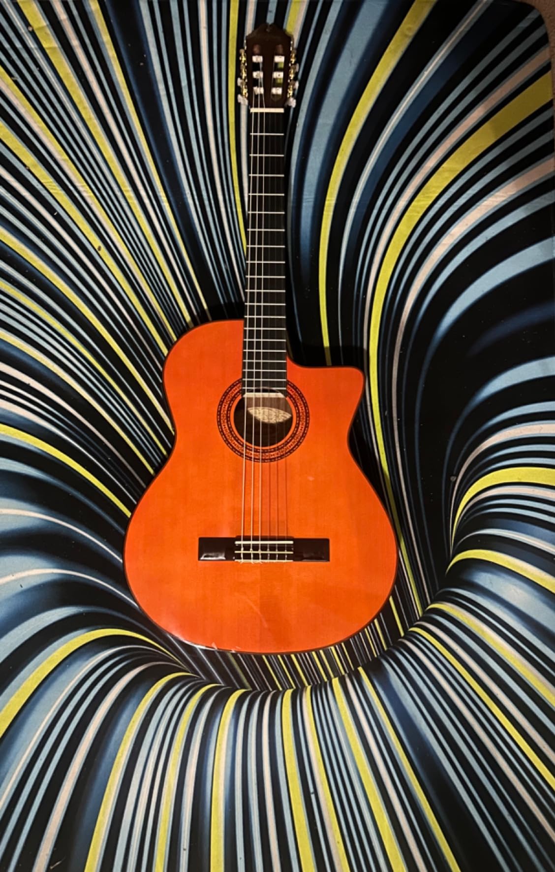 Washburn Classical C5CE Cutaway, Acoustic Electric Guitar customer photo 2