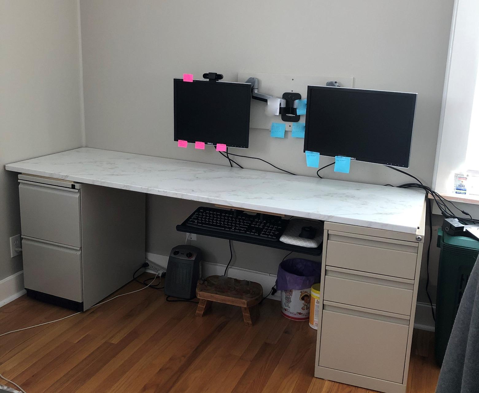 Mount-It! Keyboard Tray Under Desk, Full Motion Computer Keyboard and Mouse Tray, Slide Out Ergonomic Keyboard Drawer with Gel Wrist Pad, 26