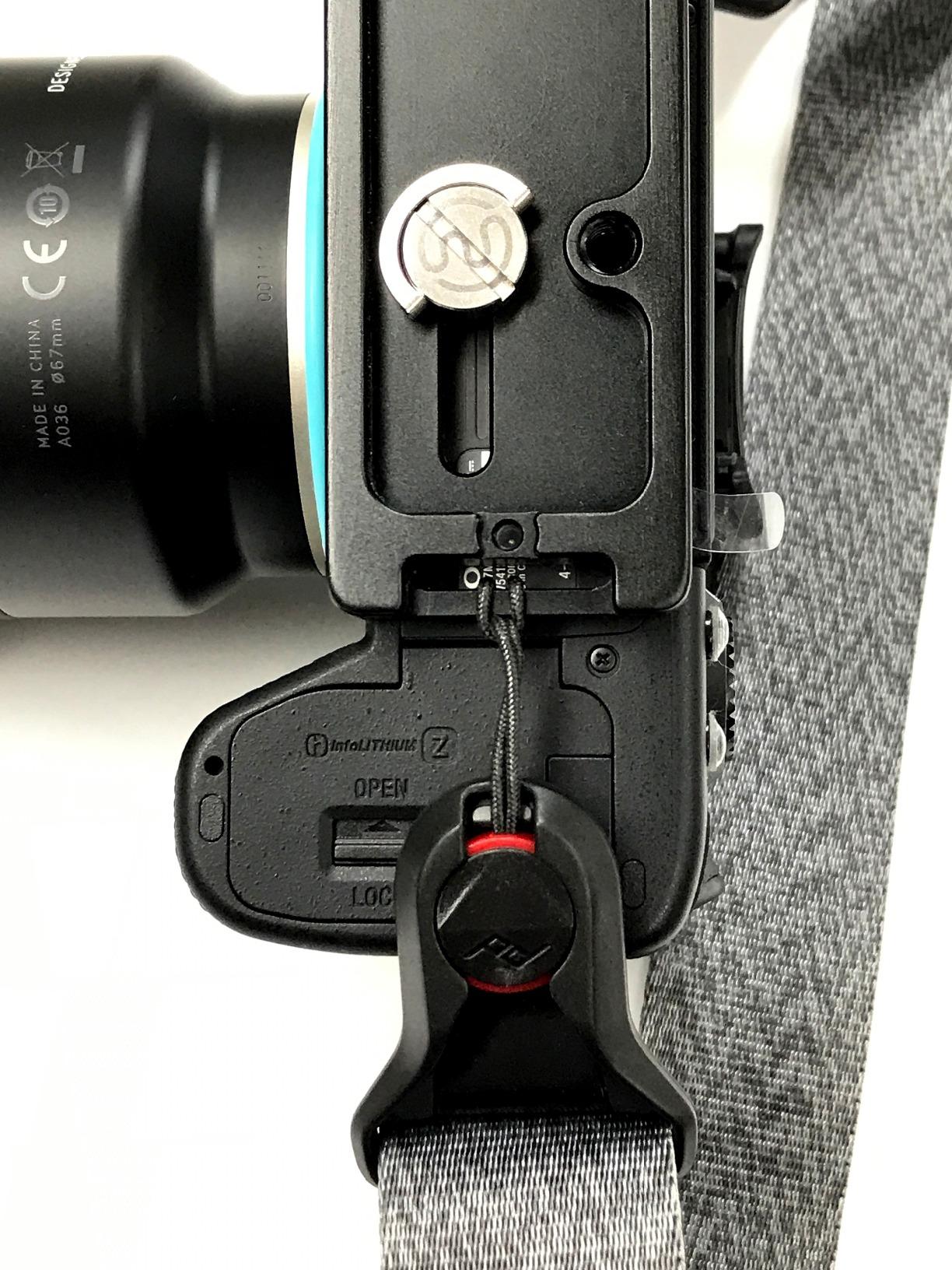 SUNWAYFOTO PSL-a7RIII Dedicated L Plate L-Bracket for Sony Alpha A7III, A7MIII and A7RIII Arca / RRS Compatible customer photo 1