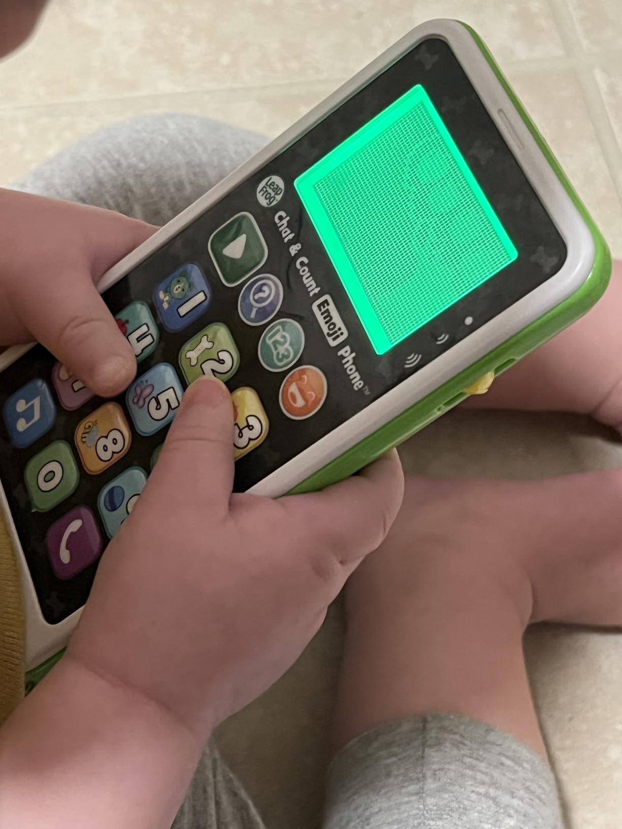 LeapFrog Chat and Count Emoji Phone, Purple customer photo 2