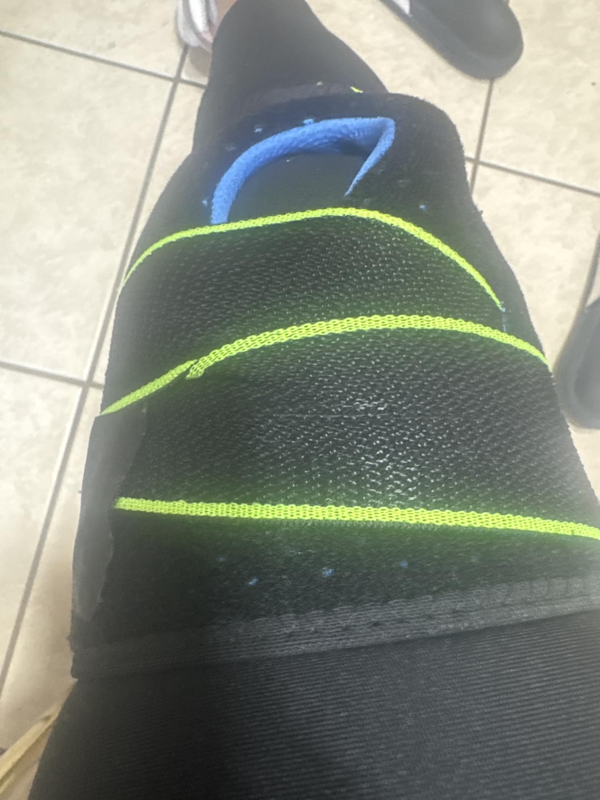 Bodyprox Knee Brace with Side Stabilizers & Patella Gel Pads for Knee Support customer photo 2