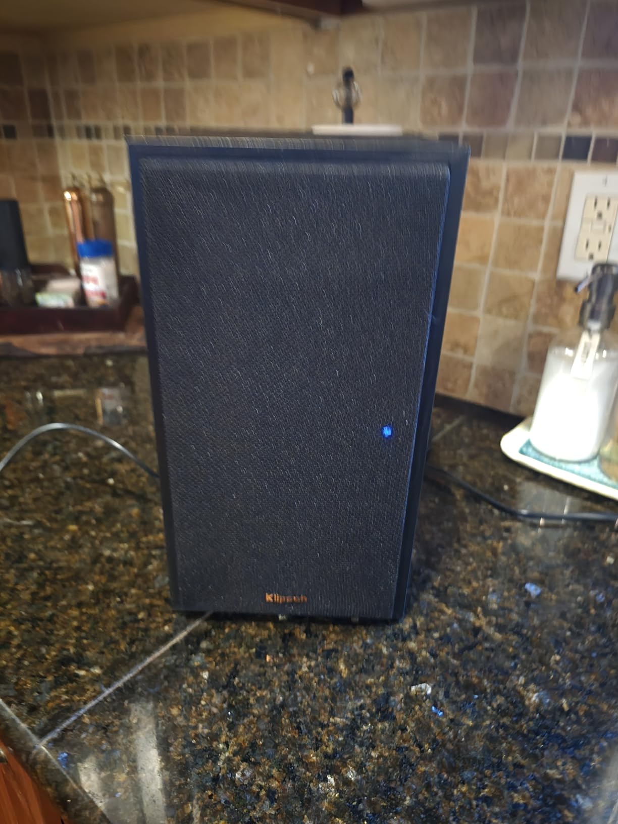 Klipsch R-51PM Powered Bluetooth Bookshelf Speaker (Pair) customer photo 1