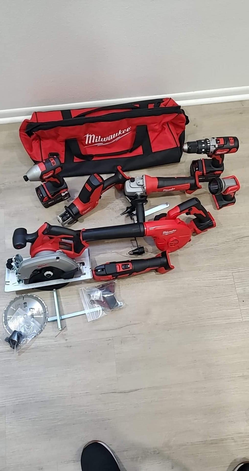 Milwaukee M18 18-Volt Lithium-Ion Cordless 9-Tool Combo Kit with 3 4.0 Ah Batteries customer photo 1