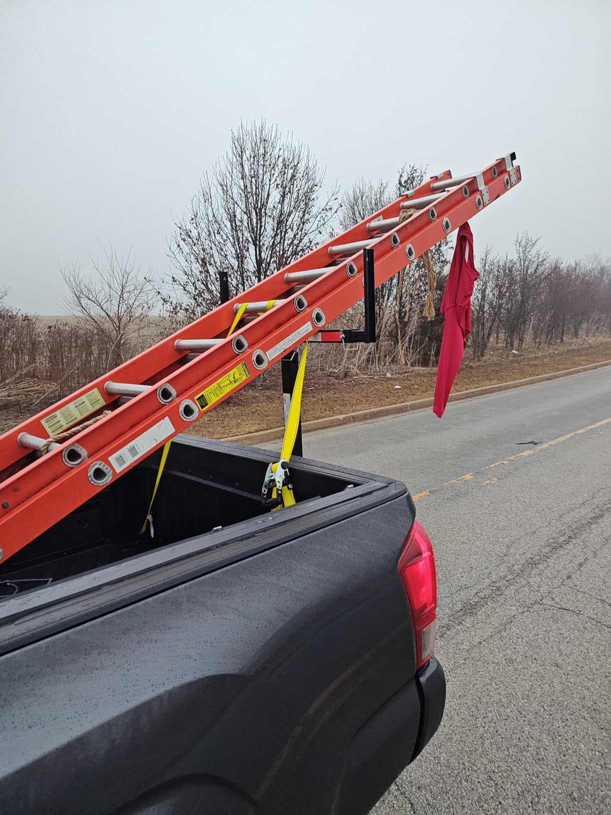 MaxxHaul 70229 Pick-Up Truck Bed Extender - 350 lb Capacity For Ladder, Rack, Canoe, Kayak, Long Pipes and Lumber, Black, 53.2 x 17.2 x 2.5 inches customer photo 2