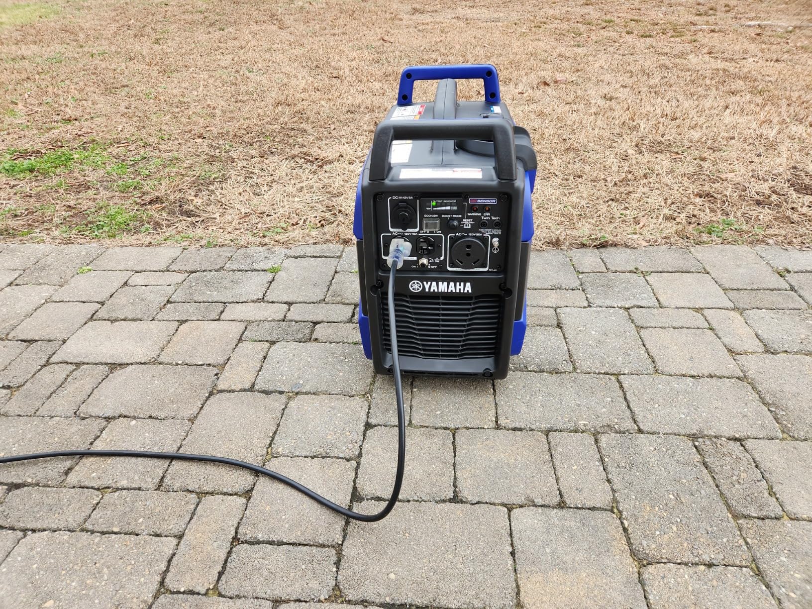 Yamaha EF2200iS Inverter Generator 2200 Watts Blue customer photo 2