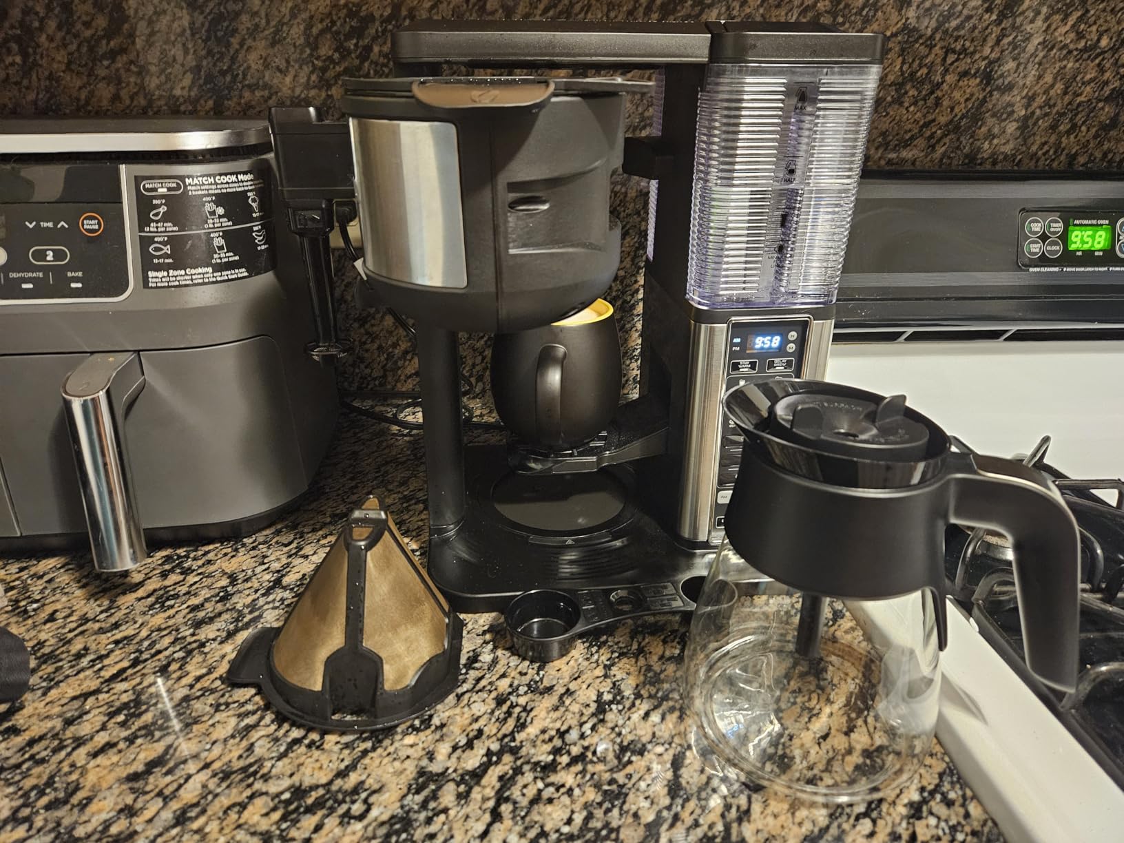 Ninja Specialty Coffee Maker, Hot & Iced Coffee, 6 Brew Styles, 8 Sizes, Small Cup to Travel Mug, 10-Cup Carafe, Fold-Away Frother, Permanent Filter, Removable Reservoir, Black, CM401 customer photo 1