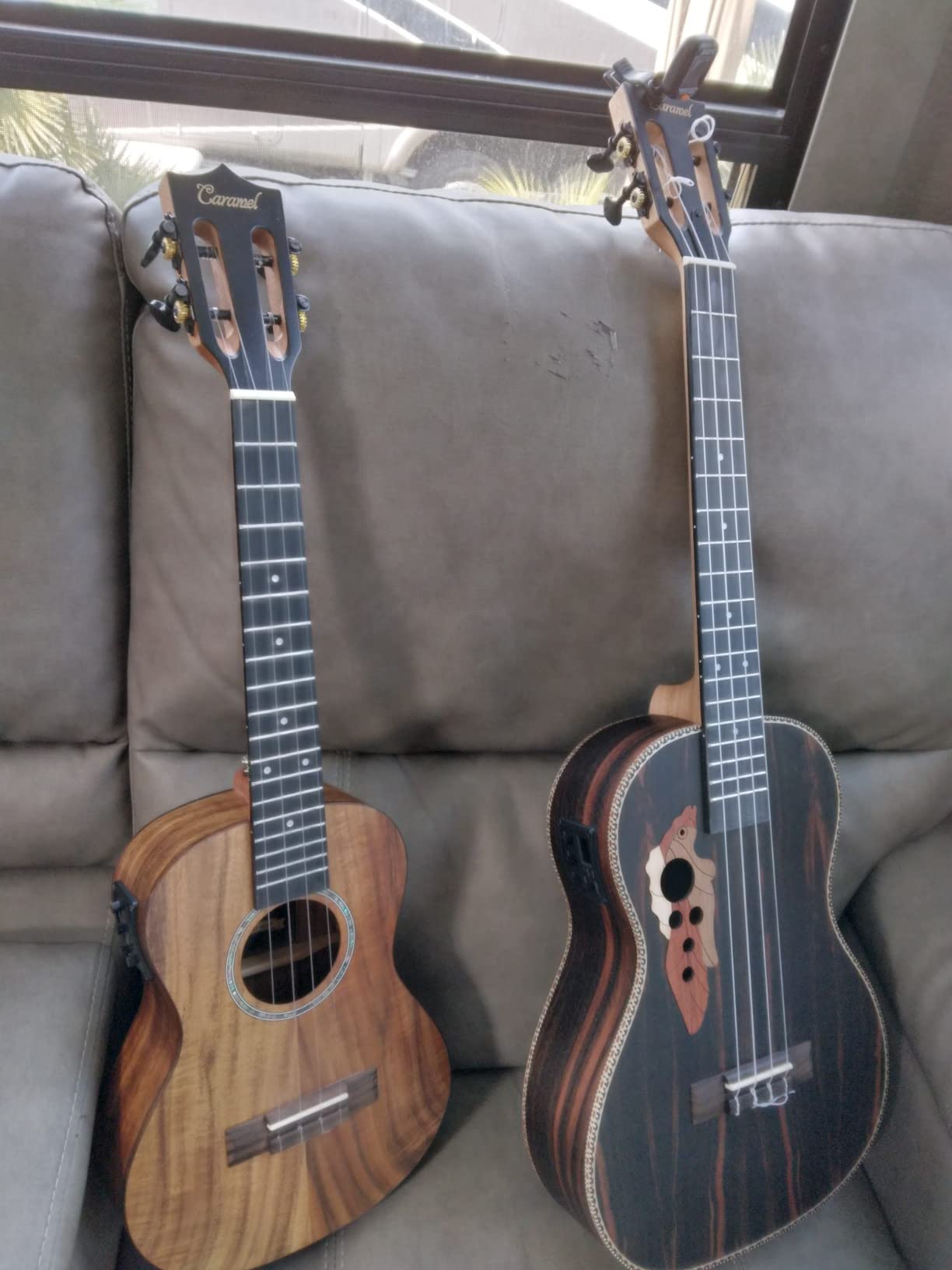 Caramel Ebony Wood Baritone Ukulele 30inch Wood LCD Color Display Electric Ukelele Kit Hawaiian Beginner Guitar Starter Pack Bundle Gig bag, Strap, Strings Set customer photo 2