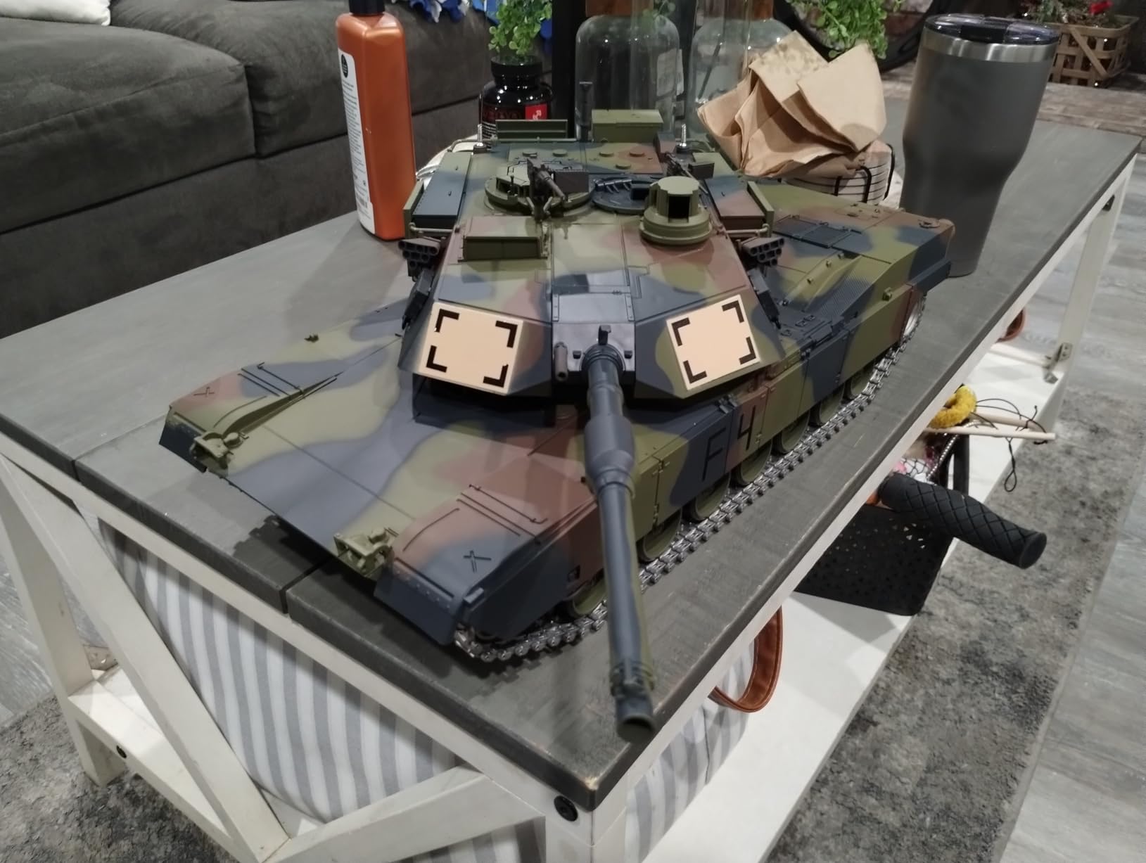 Heng Long Modified Edition 1/16 2.4ghz Remote Control US M1A2 Abrams Tank Camouflage Color (360-Degree Rotating Turret)(Steel Gear Gearbox)(3800mah Battery)(Metal Tracks &Sprocket Wheel & Idle Wheel) customer photo 1
