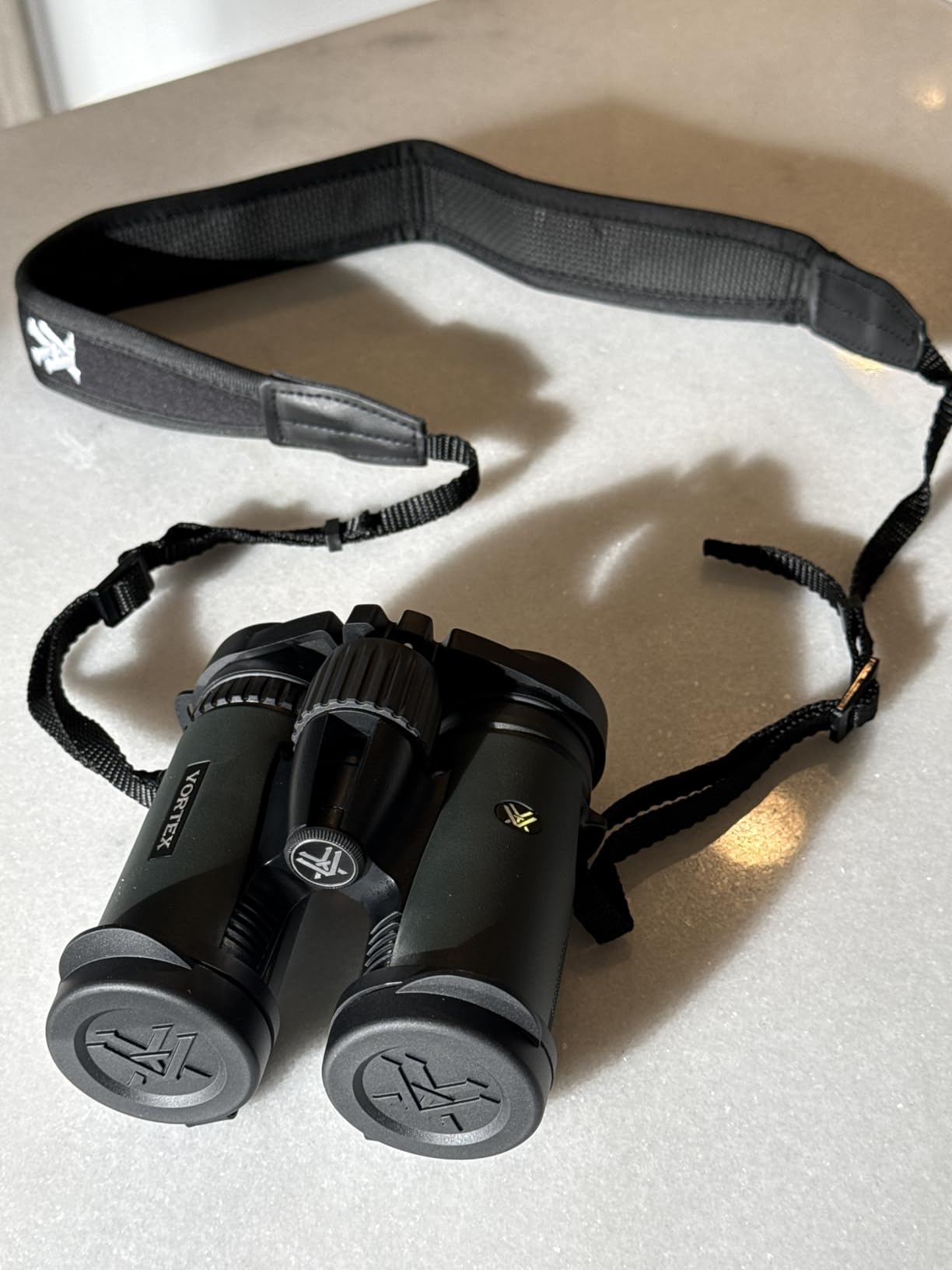 Vortex Optics Diamondback HD 10x42 Binoculars - HD Optical System, Non-slip Grip, Waterproof, Fogproof, Shockproof, Included GlassPak customer photo 1