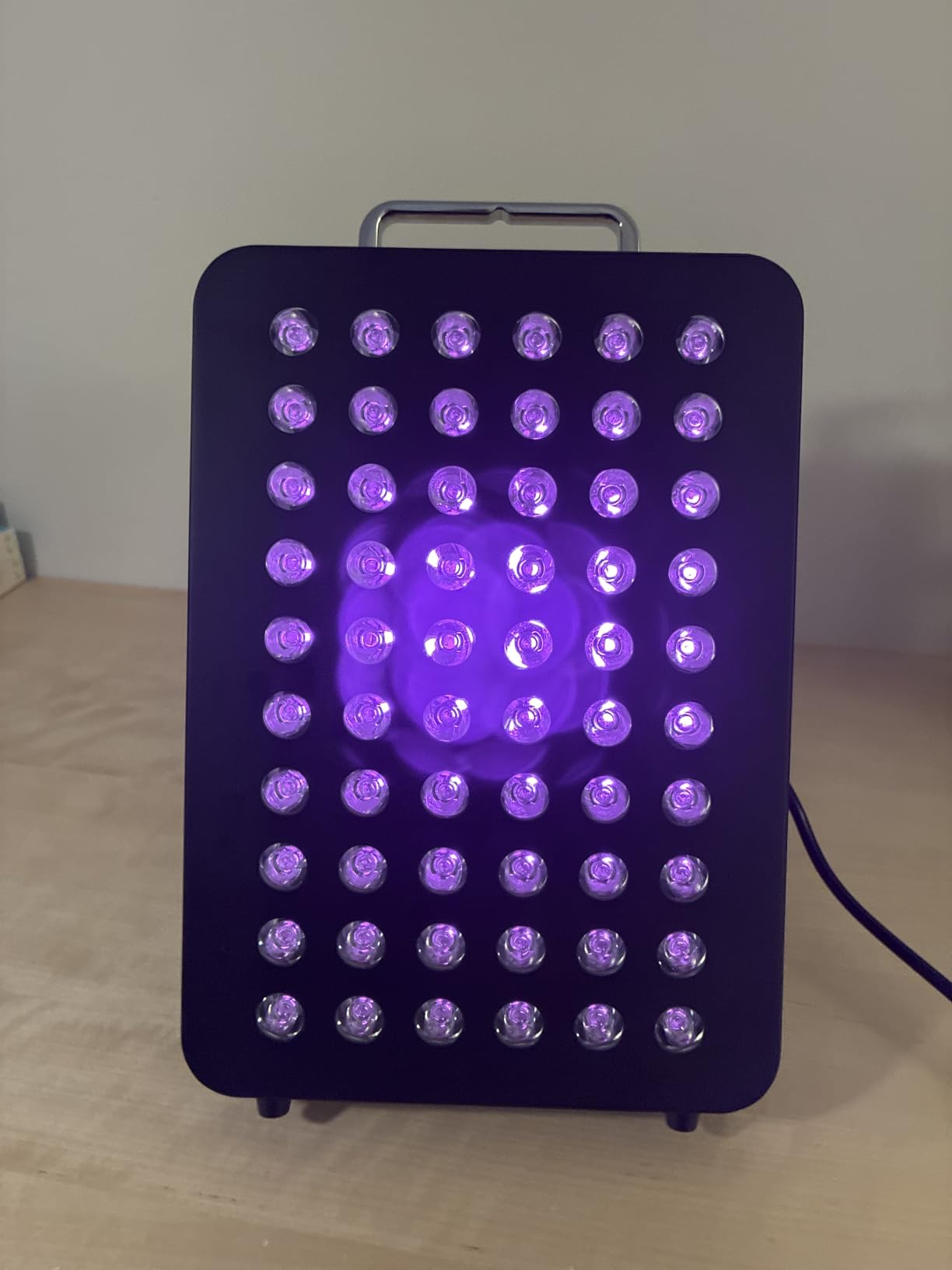 BestQool Red Light Therapy, Dual Chip Elite Grade LED Red Infrared Light Device with Near-Infrared Light 660nm 850nm High Power Red Light Therapy Panel at Home, Ideal for Body, Face, 105W customer photo 2
