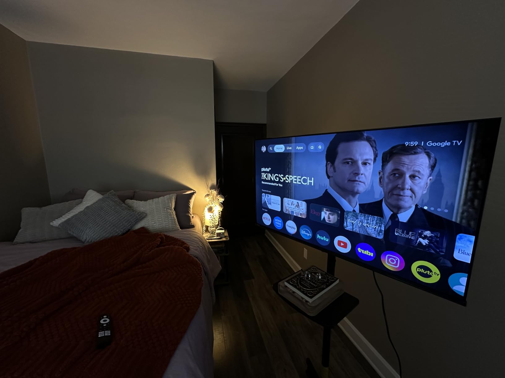 PERLESMITH Rolling TV Stand for 32-83 Inch Screens up to 110lbs, Height Adjustable customer photo 1