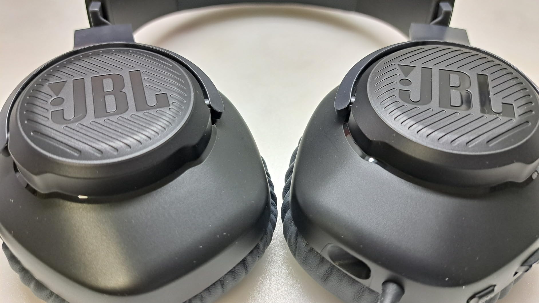 JBL Quantum 100 - Wired Over-Ear Gaming Headphones - Black customer photo 2