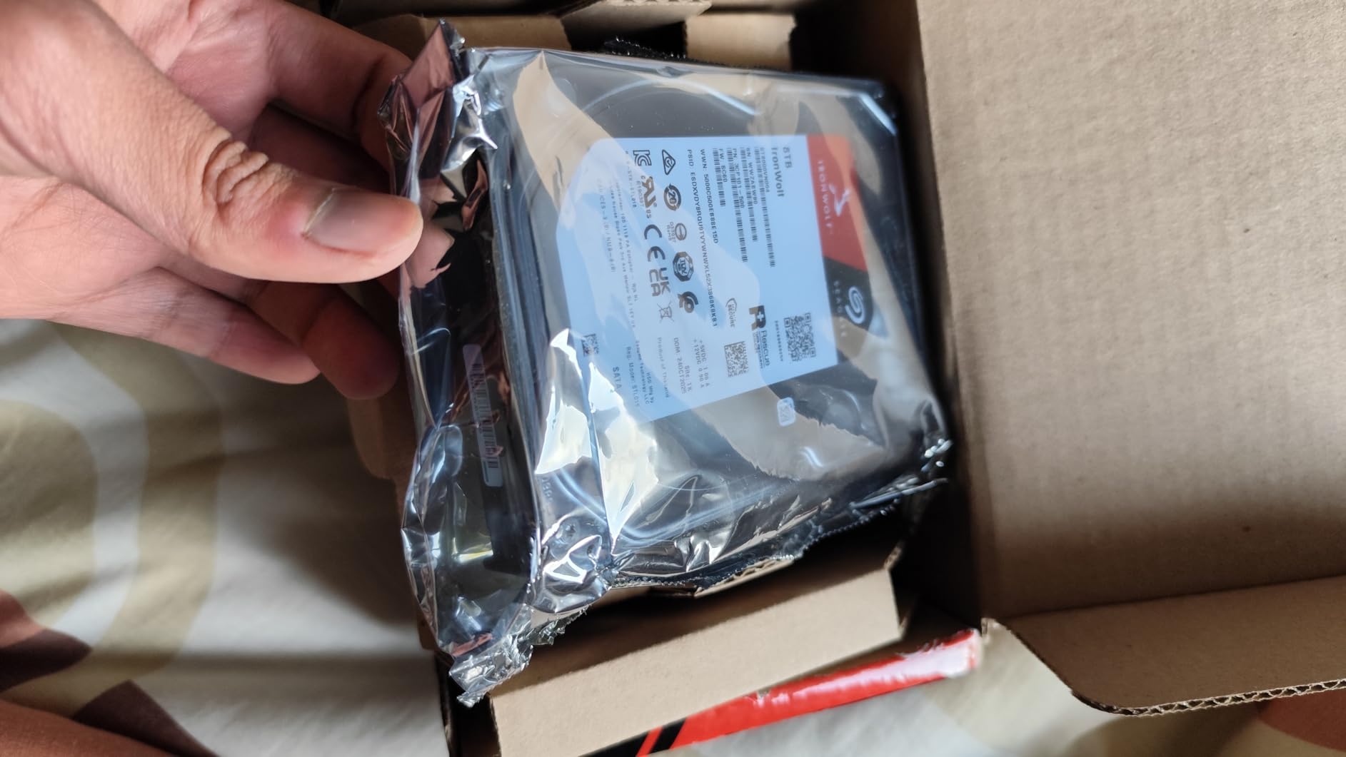 Seagate IronWolf 8TB NAS Internal Hard Drive HDD - 3.5 Inch SATA 6Gb/s 7200 RPM 256MB Cache for RAID Network Attached Storage - Frustration Free Packaging (ST8000VNZ04/N004) customer photo 2