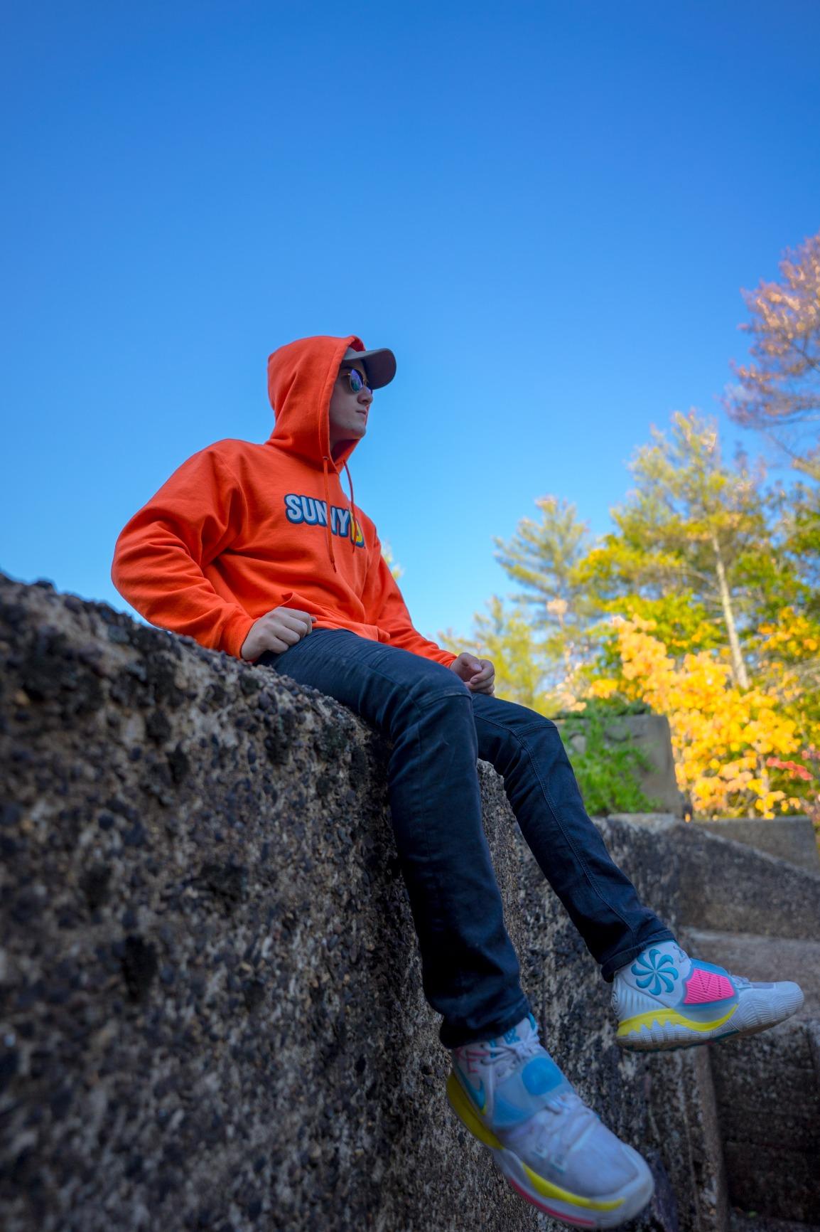 Sony FE 20mm F1.8 G Full-Frame Large-Aperture Ultra-Wide Prime Angle G Lens, Model: SEL20F18G,Black customer photo 2