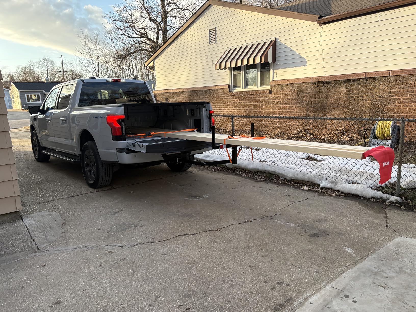 Mockins 750 Lbs Cap Truck Bed Extender Hitch Mount | 2-in-1 All-Weather Steel Canoe Rack & Kayak Trailer w/Stabilizer & Straps | Versatile Bed Extenders for Trucks & SUVs for Ladders, Pipes & Lumber customer photo 2