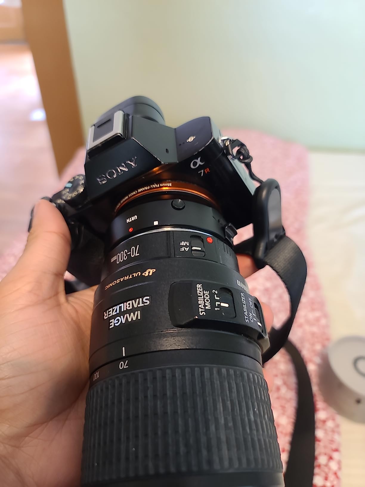 Lens Mount Adapter: Compatible with Canon (EF/EF-S) Lens to Sony E Camera Body (Electronic) customer photo 1