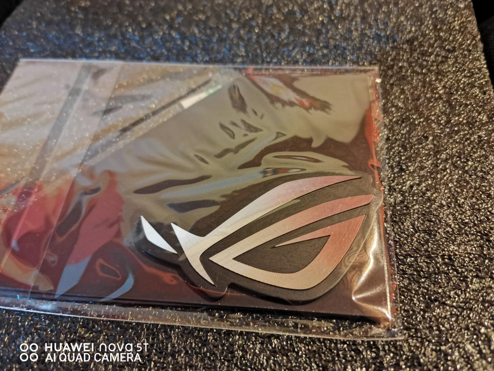 ASUS ROG Strix 850W Gold PSU, Power Supply (ROG heatsinks, Axial-tech Fan Design, Dual Ball Fan Bearings, 0dB Technology, 80 Plus Gold Certification, Fully Modular Cables, 10-Year Warranty) customer photo 2