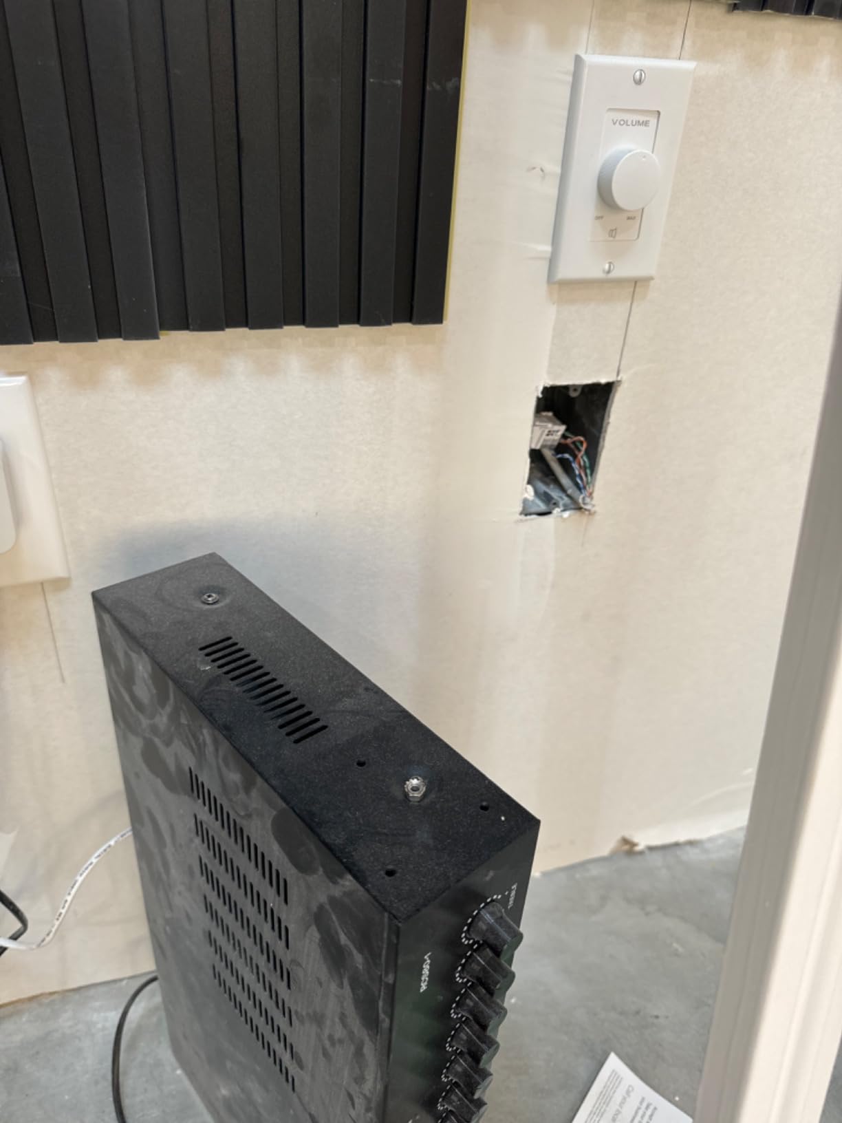 Rockville RCS80-1 Bundle: 60W 70V Bluetooth Amplifier + (8) CCL6T White Ceiling Speakers customer photo 2
