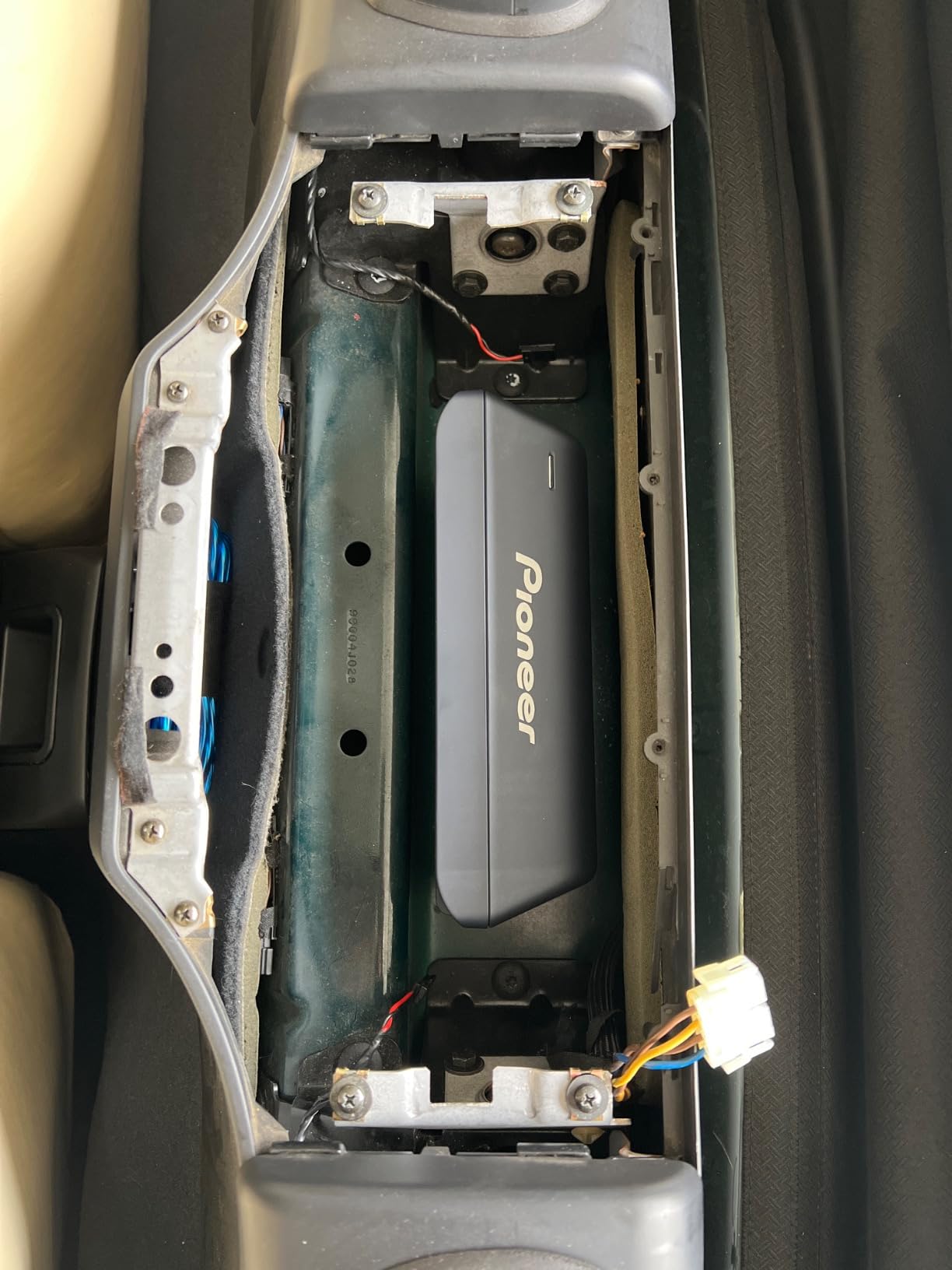 PIONEER TS-WX010A Under-Seat Subwoofer - 160W Max, Built-in Amp customer photo 1