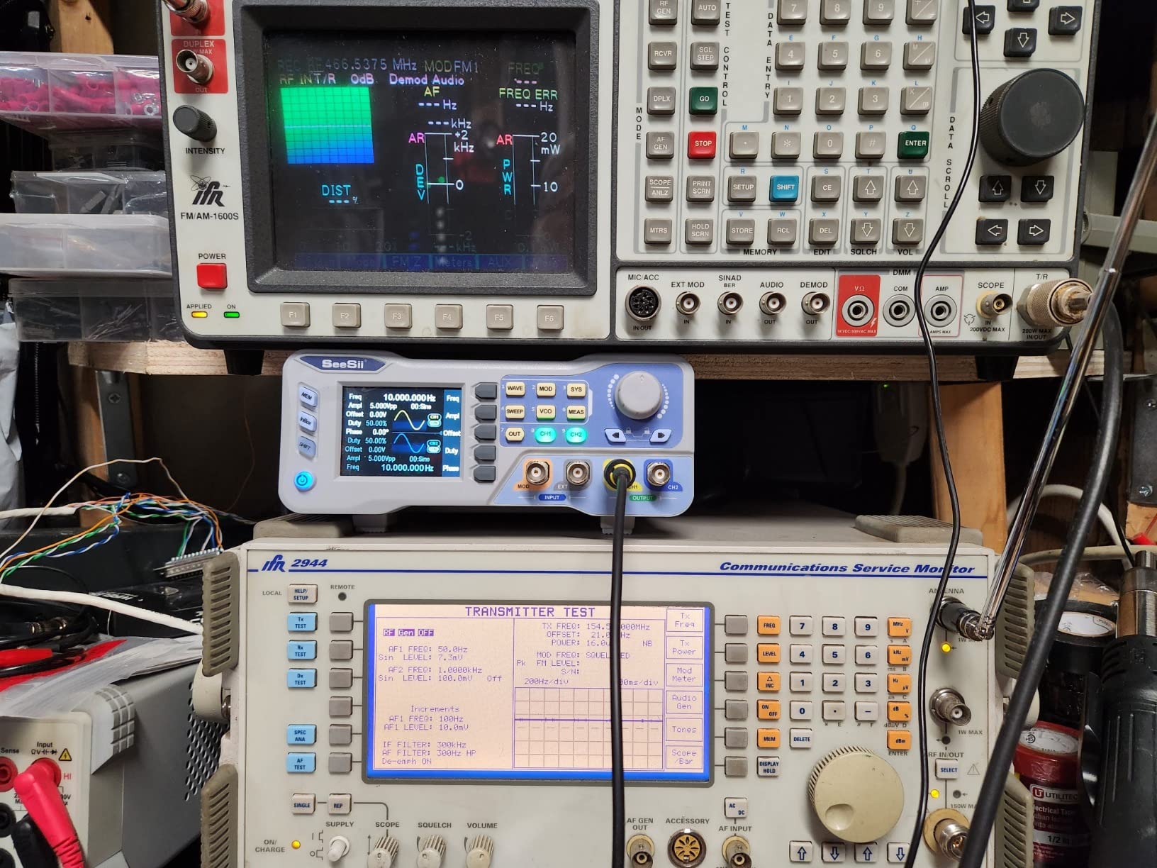Professional Upgraded DDS Signal Generator Counter, Seesii 60MHz LCD Display High Precision 200MSa/s Dual-Channel Arbitray Waveform Function Generator Frequency Meter customer photo 2