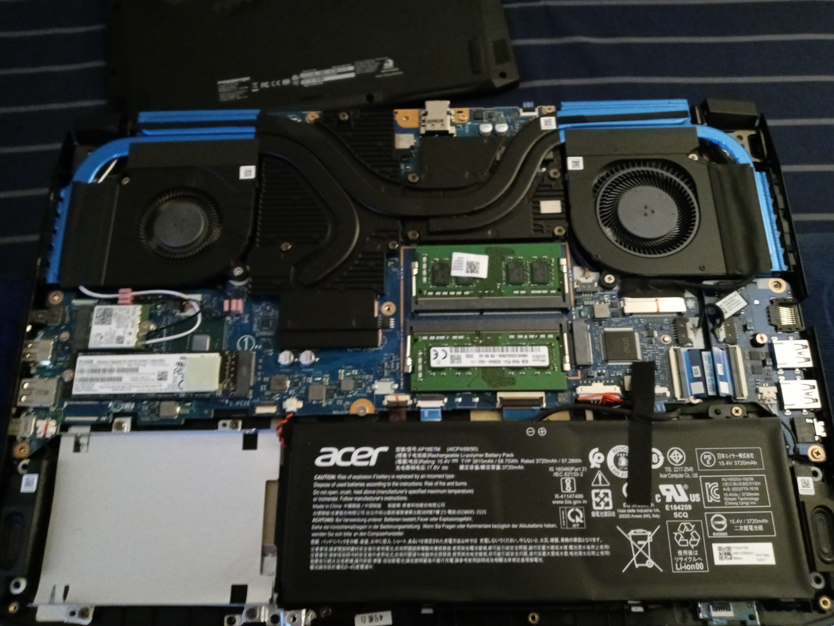 Acer Predator Helios 300 Gaming Laptop, Intel i7-10750H, NVIDIA GeForce RTX 3060, 15.6