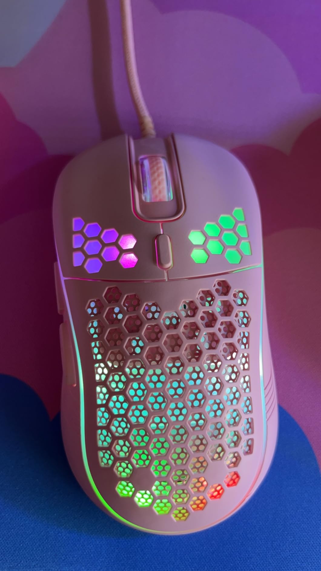 Techsea Honeycomb Wired Gaming Mouse with RGB On/Off Switch, 7200 Adjustable DPI, Ergonomic Lightweight Design & High Precision Sensor for PC/Mac Gamers (Black) customer photo 1