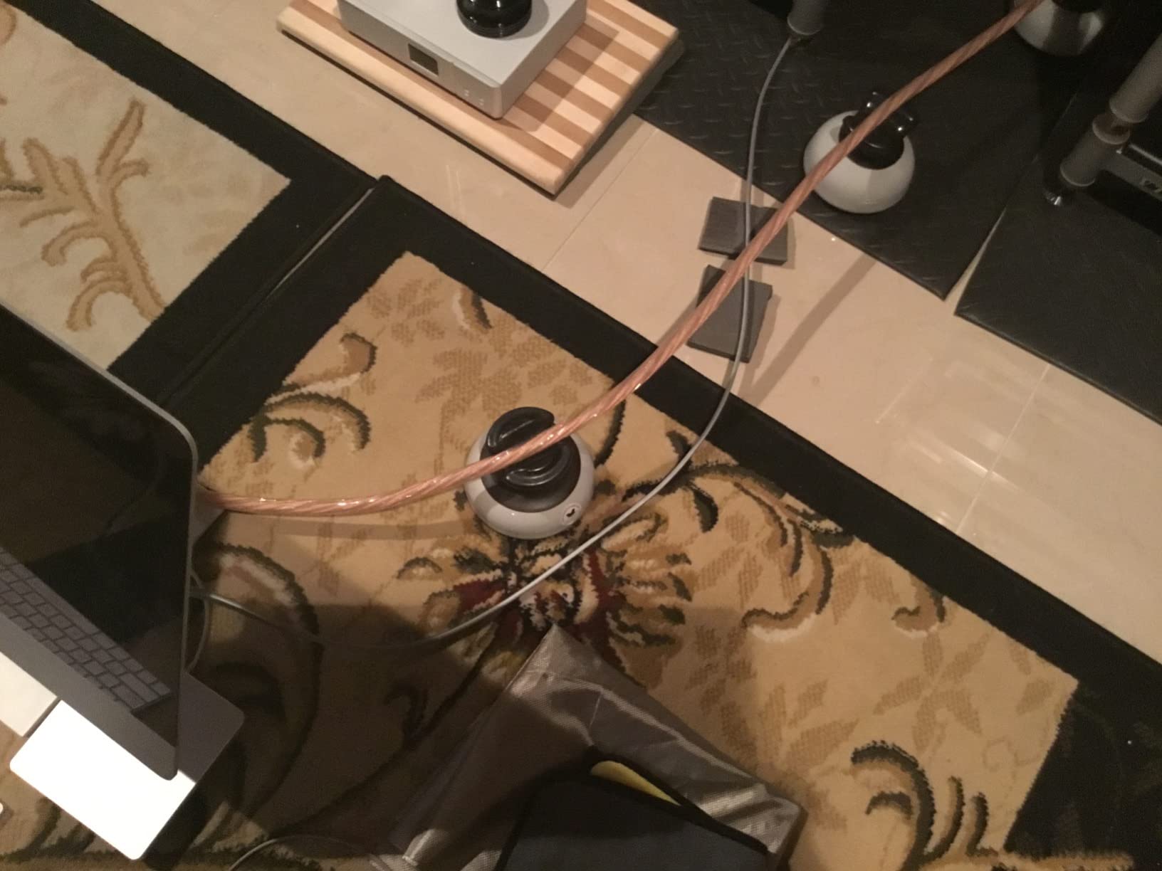 iFi SilentPower Nova IEC Power Cable - Length: 1.8m - [US PIN] customer photo 1