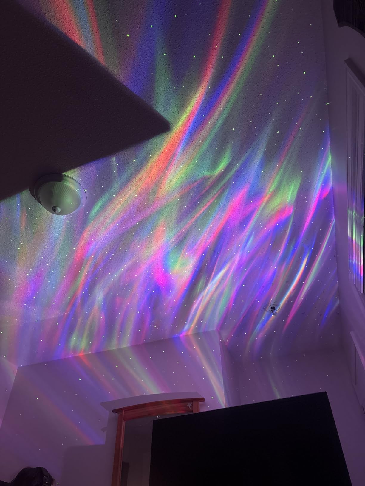AIRIVO Northern Lights Aurora Projector, Star Projector Music Speaker, White Noise Night Light Galaxy Projector for Kids Adults customer photo 2
