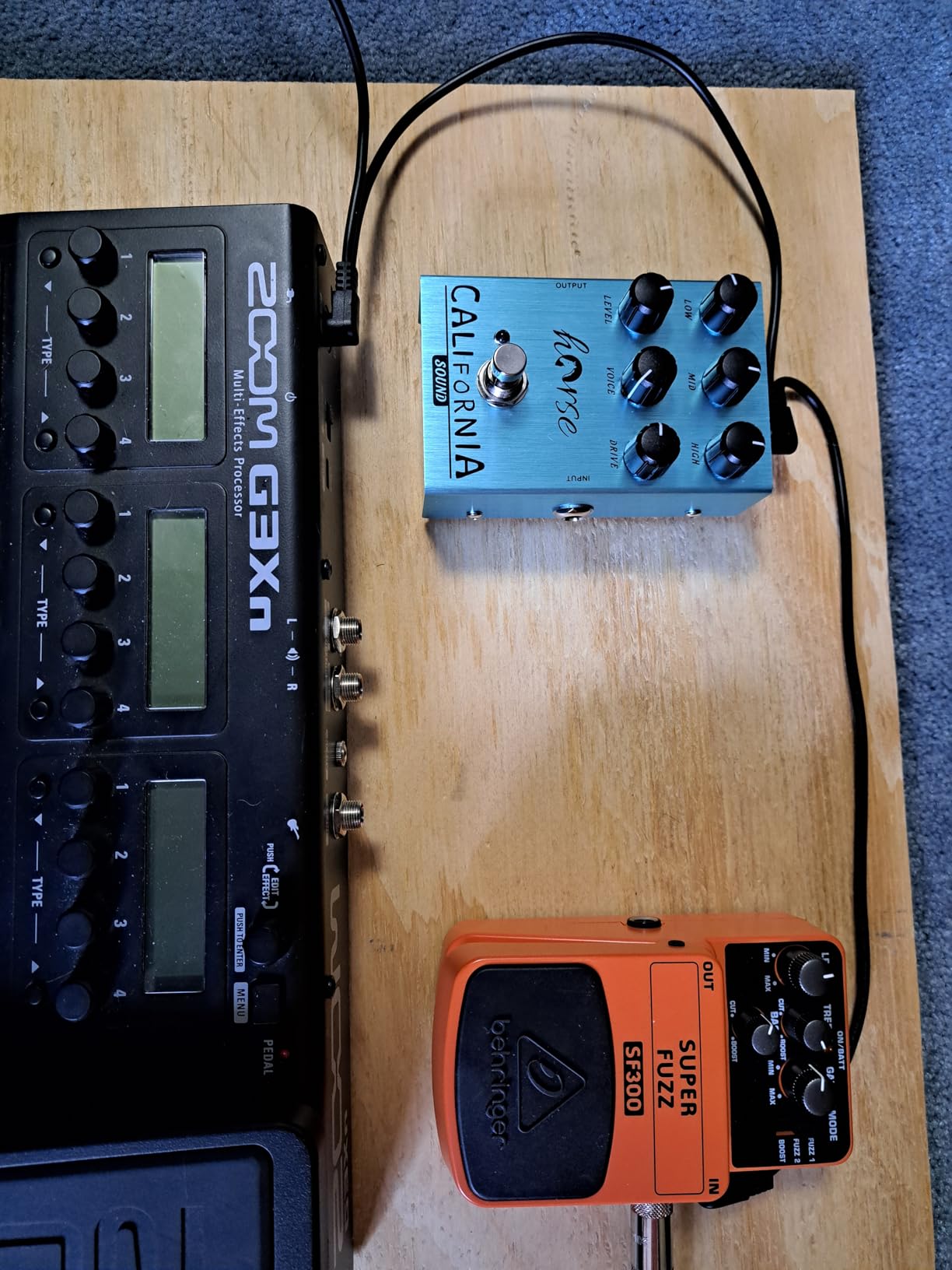 JOYO DC 9V Guitar Pedal Power Supply (800mA -1A) AC Wall Charger Adapter with 4 Way Daisy Chain Pedal Cables customer photo 2