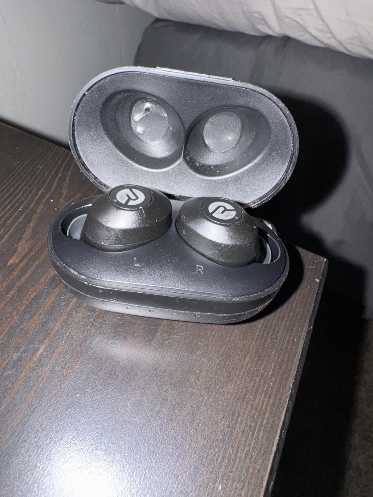 Raycon Everyday Classic Bluetooth Wireless Earbuds + Microphone with Active Noise Canceling, Sweat & Water-Resistant Earphones, Ear Buds Wireless Bluetooth 32 Hours Playtime customer photo 1