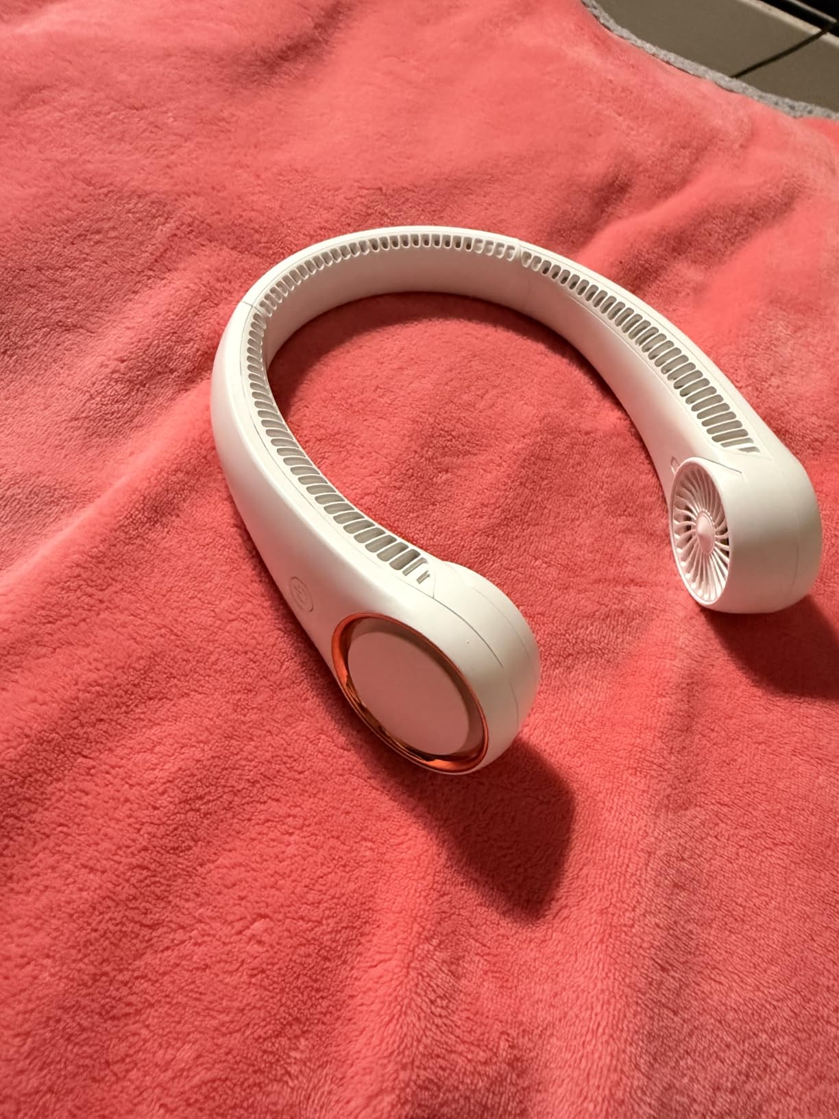 CIVPOWER Neck Fan: Portable Personal Neck Cooling Rechargeable Bladeless Fan - Hands Free 3 Speed 4000 mAh Battery USB Operated Wearable Headphone Design - Gift for Men Women Outdoor (White) customer photo 2