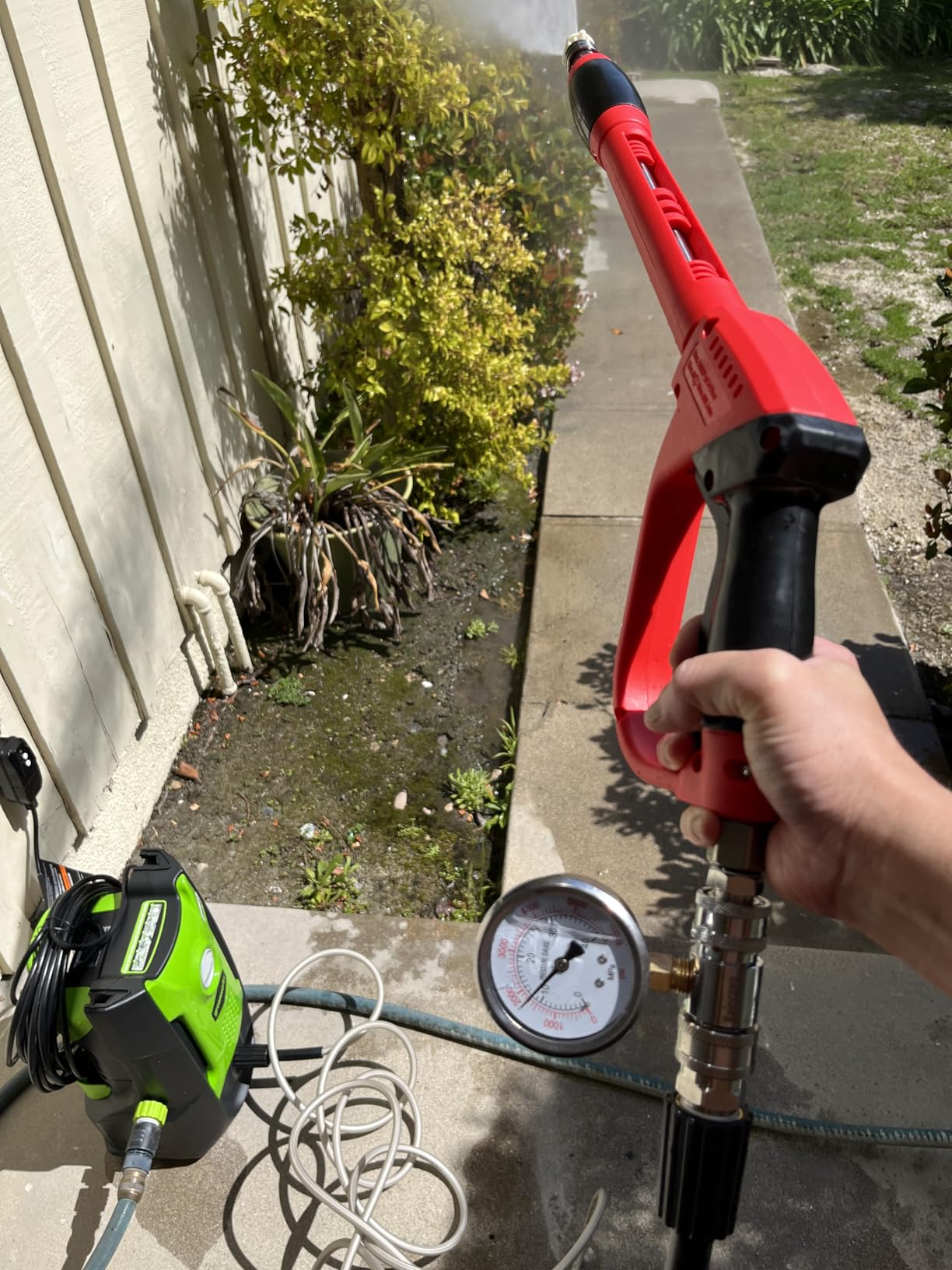 Greenworks 2000 PSI (1.2 GPM) Electric Pressure Washer, Steel Wand, On-Board Soap Tank (25°, 40°, Soap, and Turbo Nozzle) customer photo 1