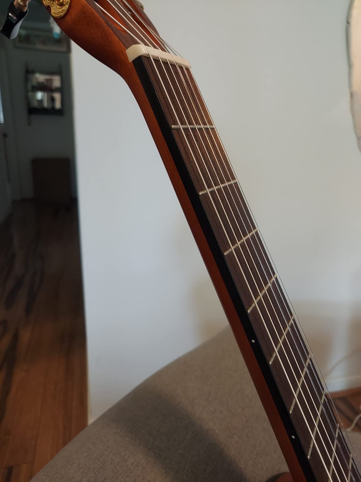 CAHAYA Classical Guitar Beginner Kit 39 Inch for Kids Teenager Adults with 0.4 Thick Padded Gig Bag Full Size Model: CY0269 customer photo 1