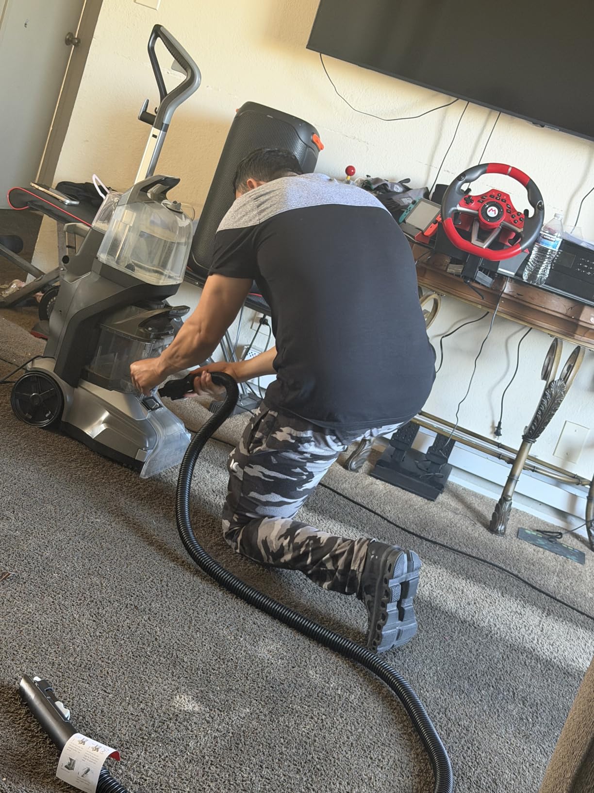 Hoover Powerscrub XL Pet Carpet Cleaner Machine, Upright Shampooer, FH68050 customer photo 1