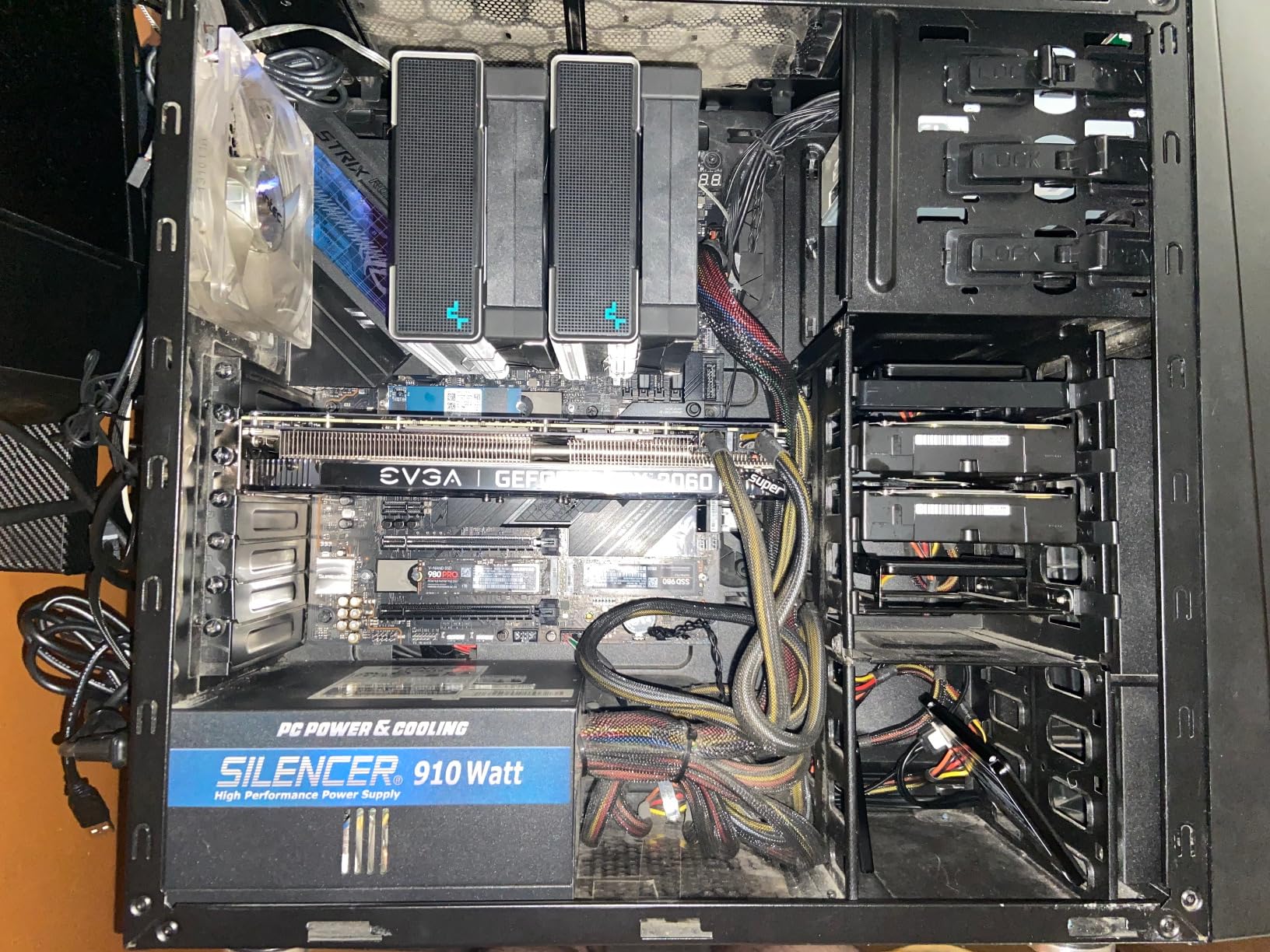 Intel Core i9-12900KF Gaming Desktop Processor 16 (8P+8E) Cores up to 5.2 GHz Unlocked customer photo 2