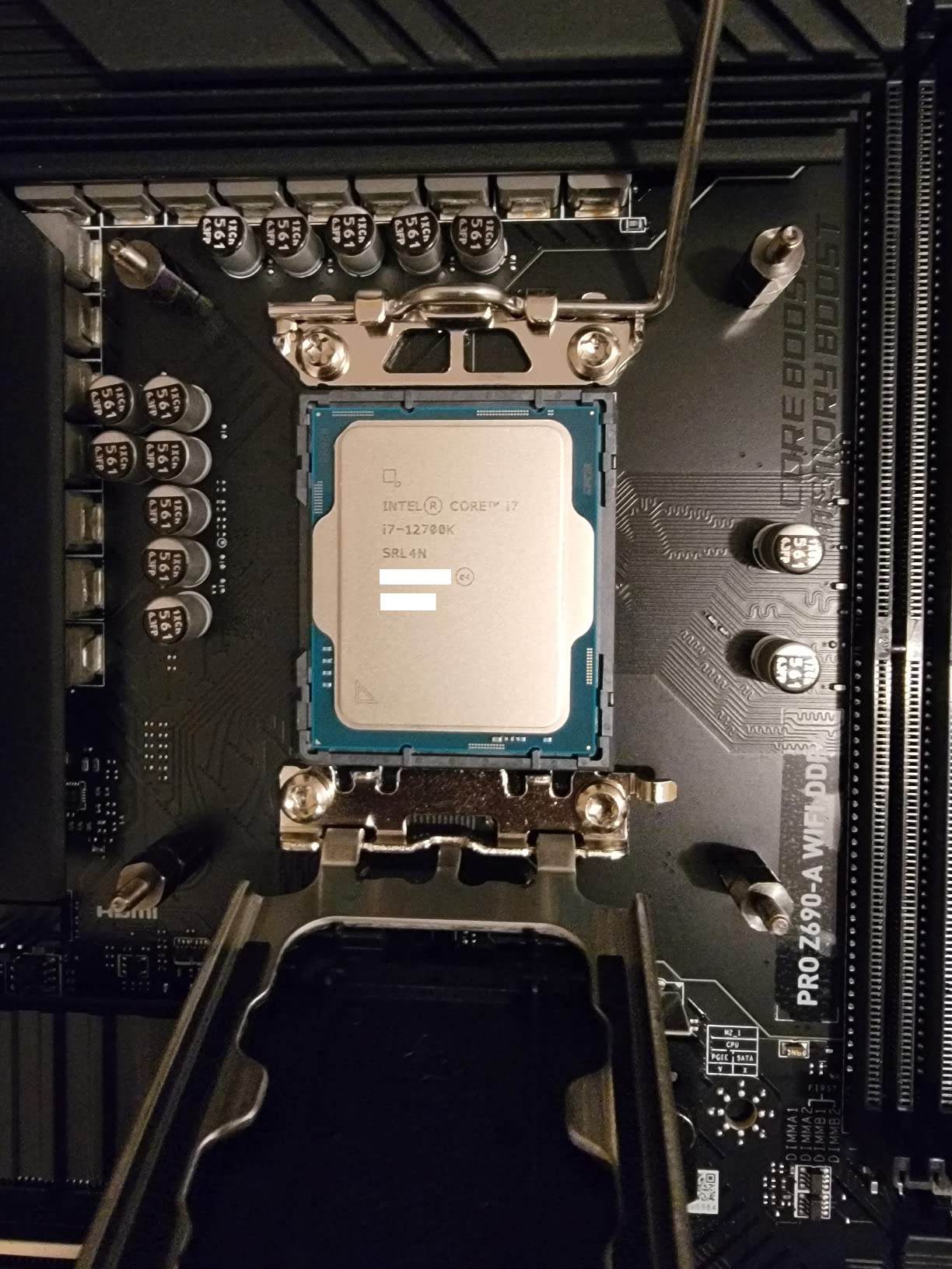 Core i7-12700K Gaming Desktop Processor with Integrated Graphics and 12 (8P+4E) Cores up to 5.0 GHz Unlocked LGA1700 600 Series Chipset 125W customer photo 2