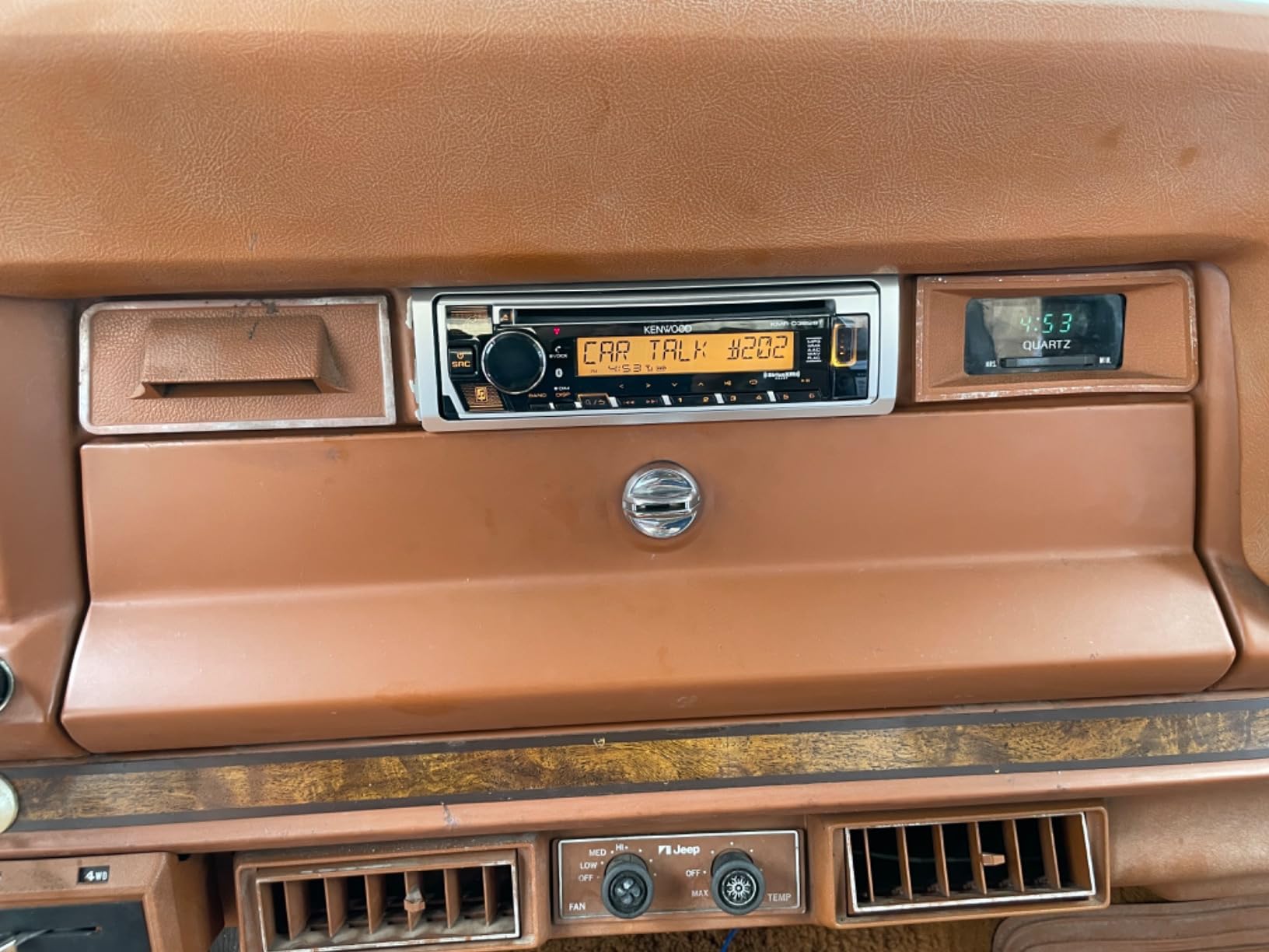 Kenwood KMR-D382BT (50W x 4Ch) Single Din Car/Marine Stereo Head Unit with Bluetooth, Hands-Free Calling, CD Player, USB, AM/FM Radio, SiriusXM Ready, All-Weather in-Dash Boat & Car Audio Receiver customer photo 1