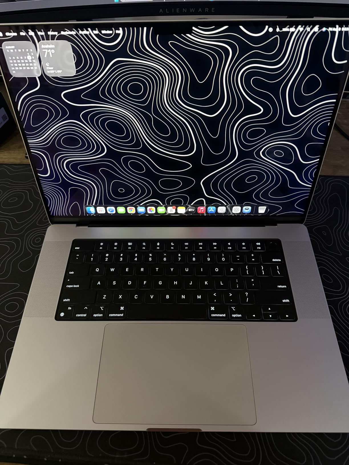 2021 Apple MacBook Pro (16-inch, M1 Pro chip with 10‑core CPU and 16‑core GPU, 16GB RAM, 1TB SSD) customer photo 1