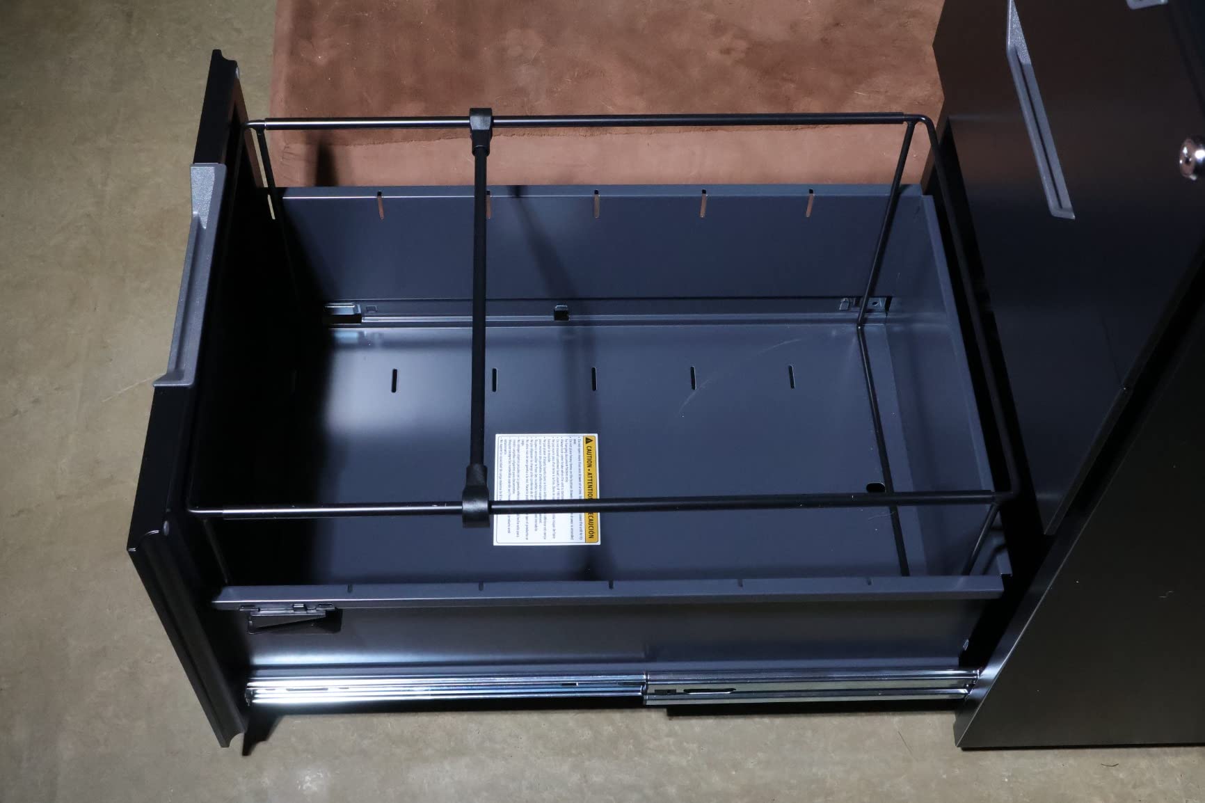 Amazon Basics 3-Drawer Mobile File Cabinet with Lock, Rolling Filing Cabinet for Hanging Files, Black customer photo 2