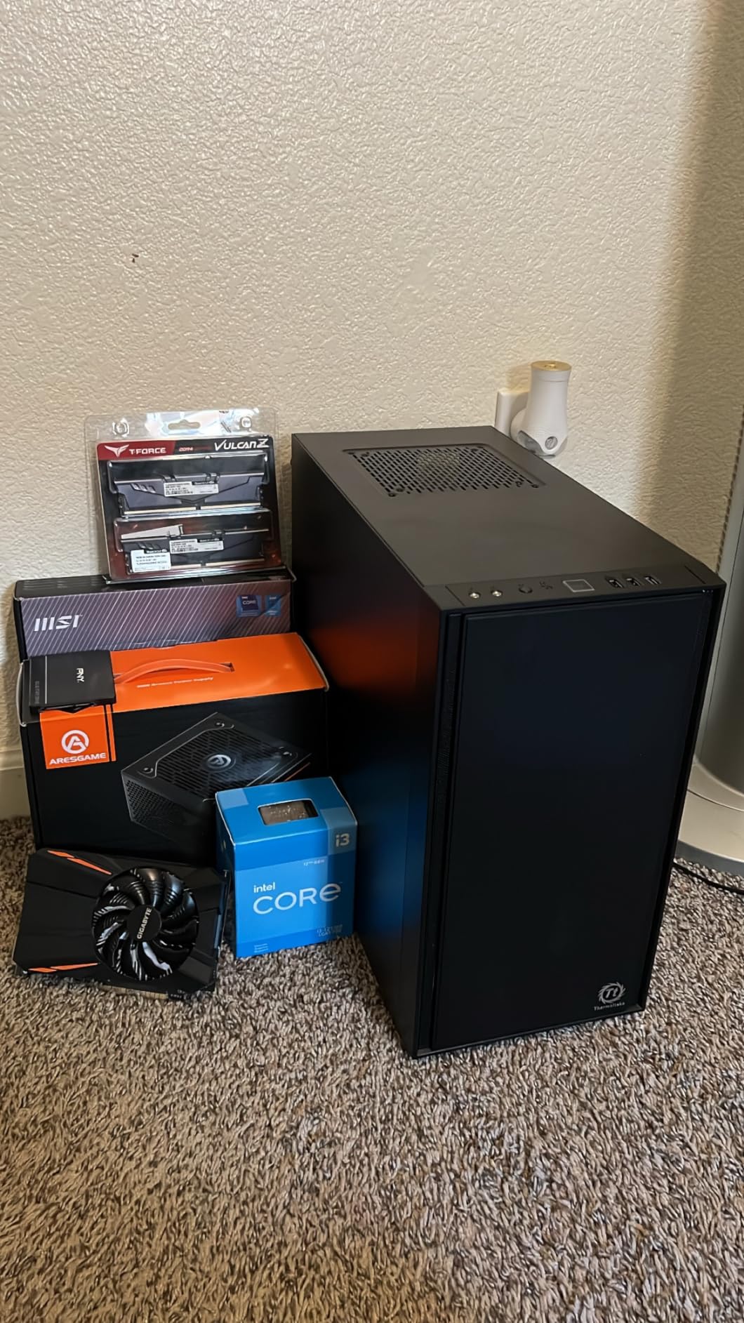 Intel Core i3-12100F Desktop Processor 4 (4P-0E) Cores Up to 4.3 GHz Turbo Frequency LGA1700 600 Series Chipset 58W customer photo 1