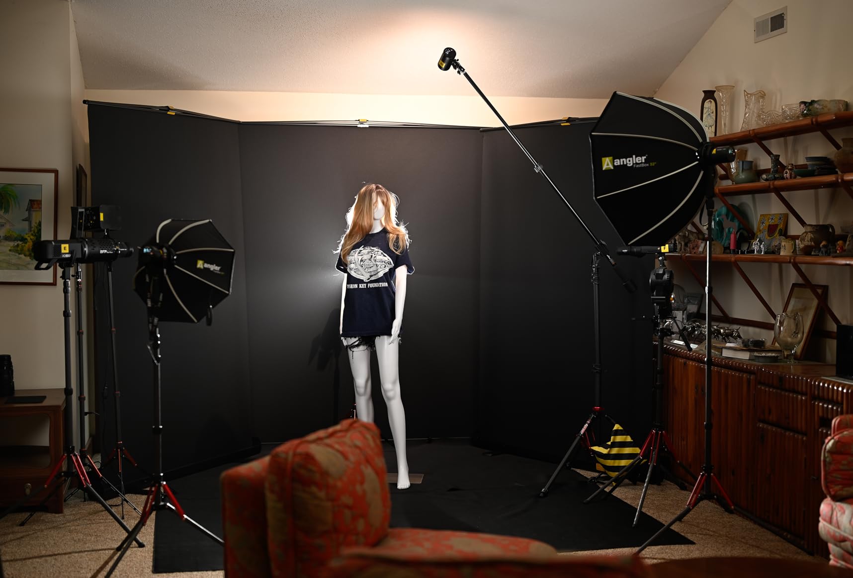 【Easy Set Up】 RAUBAY 59.8 x 82.7in Collapsible White Backdrop Screen Portable Retractable Panel Photo Background with Stand for Video Conference, Photographic Studio, Streaming customer photo 1