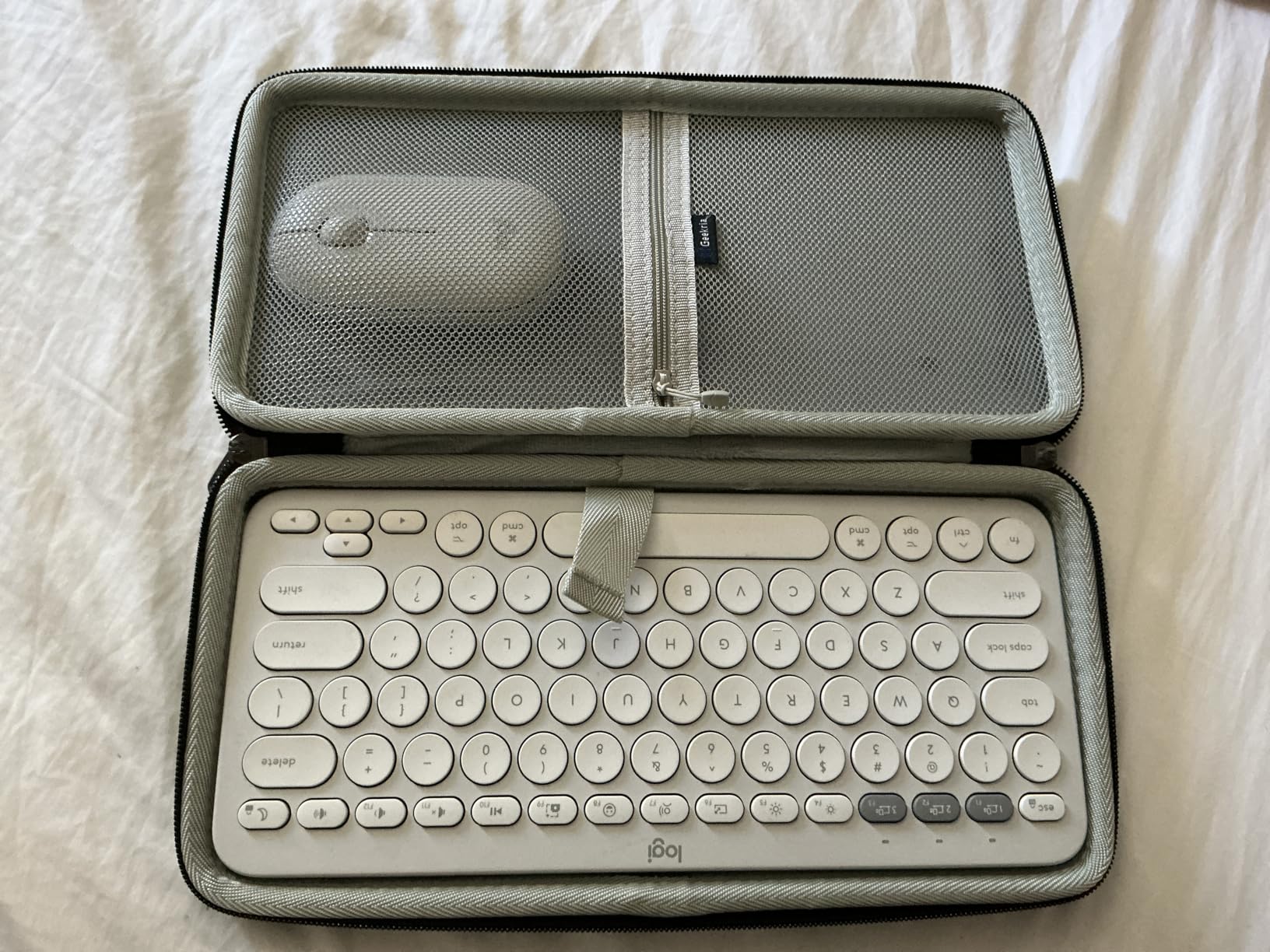 GEEKRIA Keyboard Carrying Case, Hard Shell Protective Travel Bag for Small Compact Keyboard, Compatible with Logitech K380, Logitech Pebble Keys 2 K380s (Pink) customer photo 2