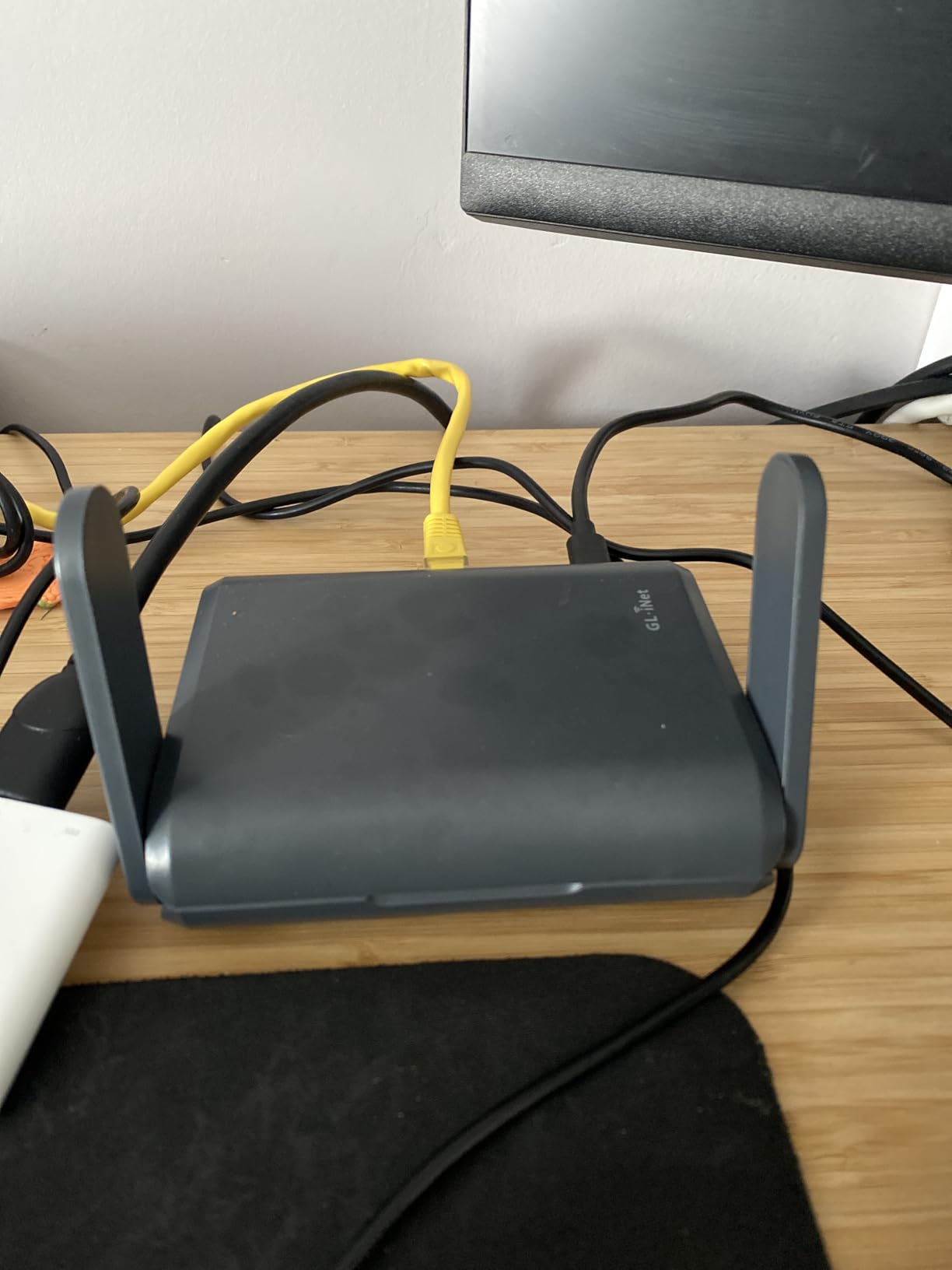 GL.iNet GL-AXT1800 (Slate AX) Portable Travel Router, Pocket Wi-Fi 6 customer photo 1