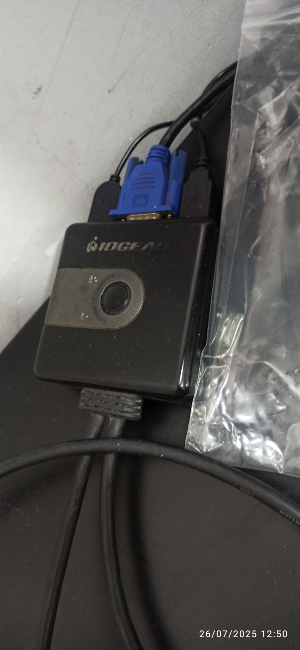 IOGEAR 2-Port Full HD KVM Switch with HDMI and USB customer photo 1