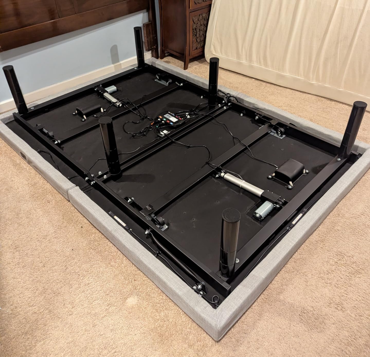 Split King Adjustable Bed Base | Full Body Massage | USB Ports | Zero Gravity | Anti-Snore | Memory Positions | Under Bed Lighting | Wireless Remote | Syncable customer photo 1