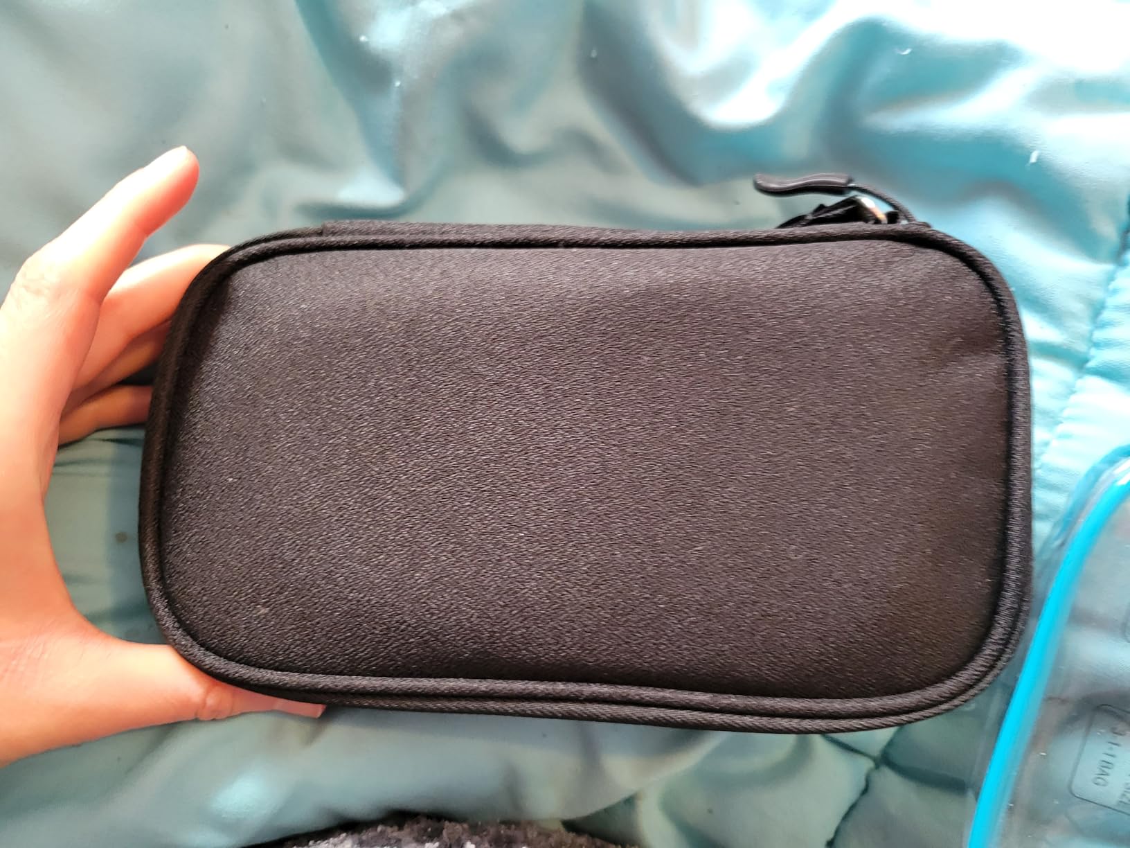 FYY Electronic Organizer, Travel Cable Organizer All-in-One Storage Bag Pouch Electronic Accessories Carry Case Portable Waterproof Double Layers for Cable, Cord, Charger, Phone, Earphone Green customer photo 1