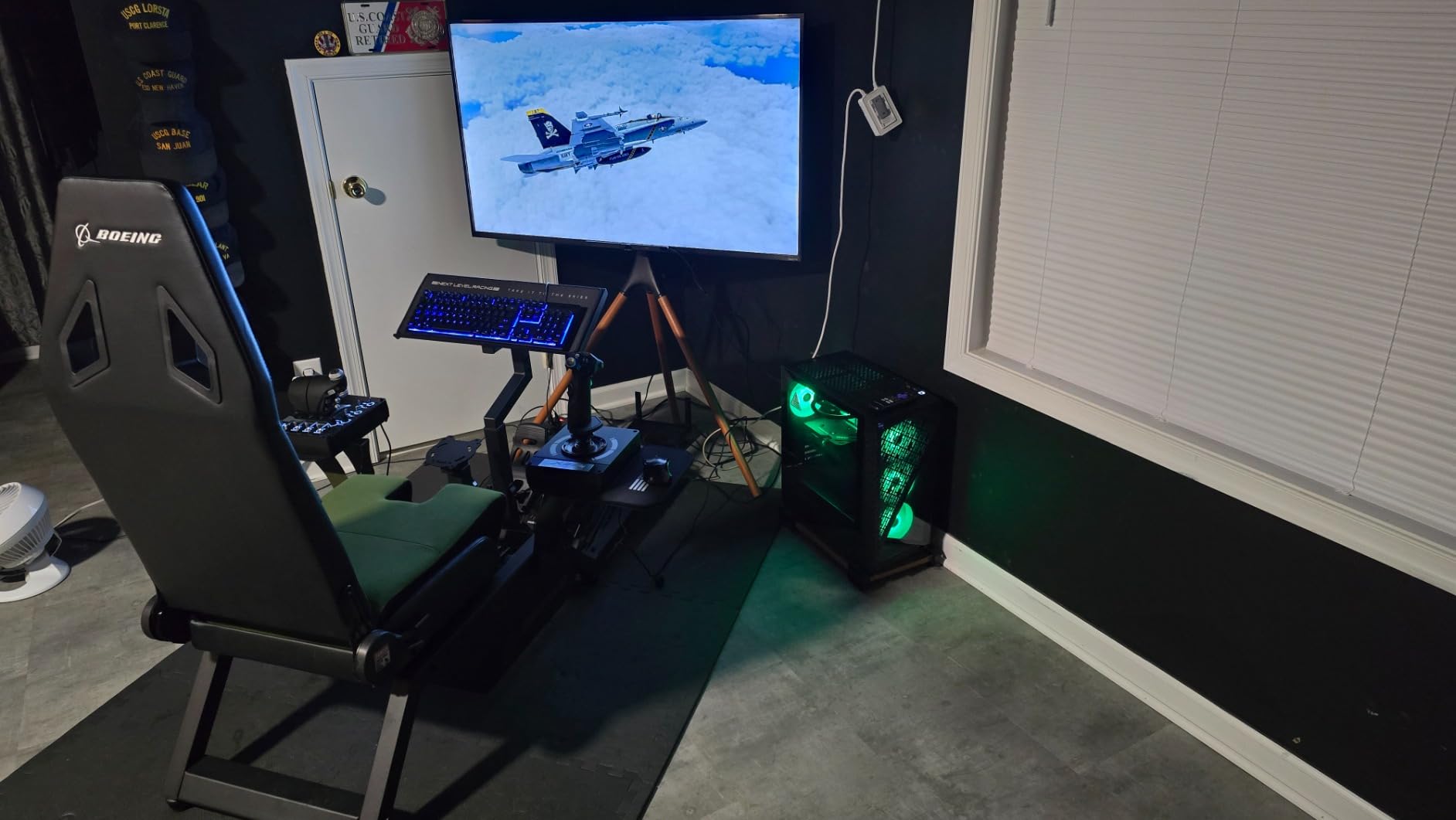 Next Level Racing Flight Simulator Cockpit Boeing Military Edition customer photo 2