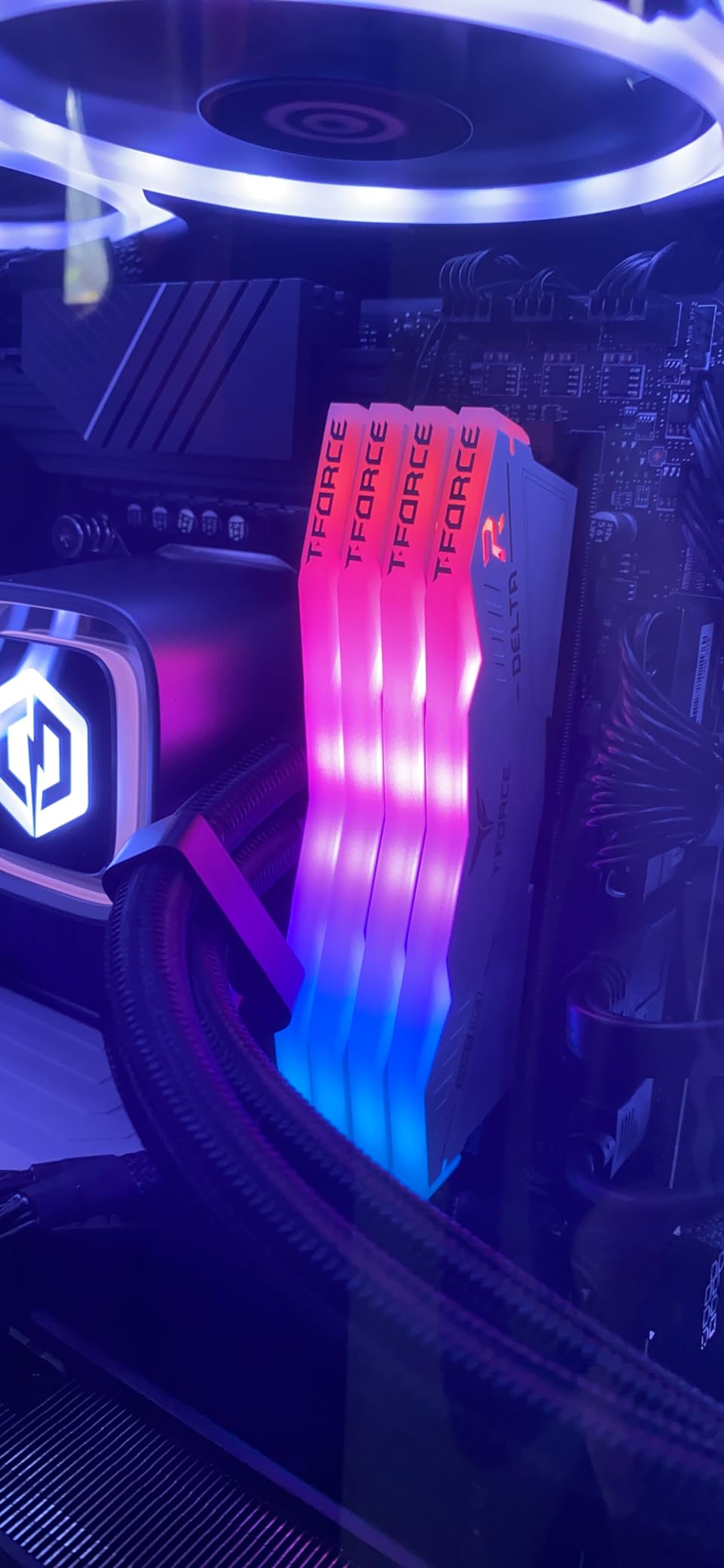 TEAMGROUP T-Force Delta RGB DDR5 Ram 32GB Kit (2x16GB) 7200MHz (PC5-57600) CL34 Desktop Memory Module Ram (White) for 600 Series Chipset customer photo 2